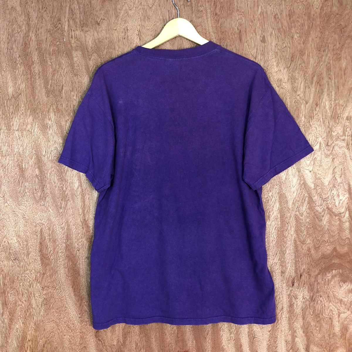 Vintage DL Hybrid graffiti hip hop rapper Purple Tshirt #1682 Size US L / EU 52-54 / 3 - 11 Thumbnail
