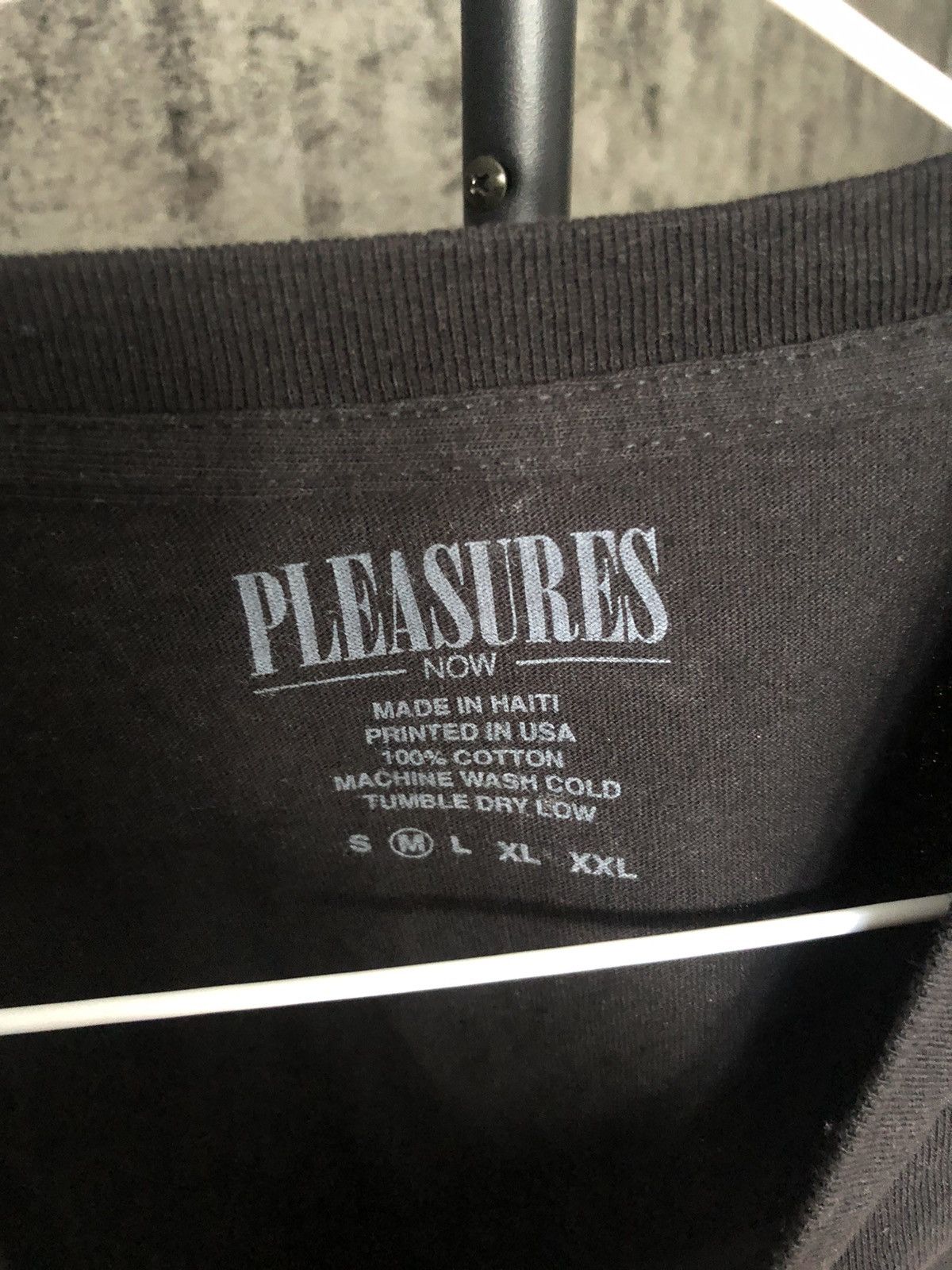 Pleasures PLEASURES LOGO TEE Size US M / EU 48-50 / 2 - 4 Thumbnail