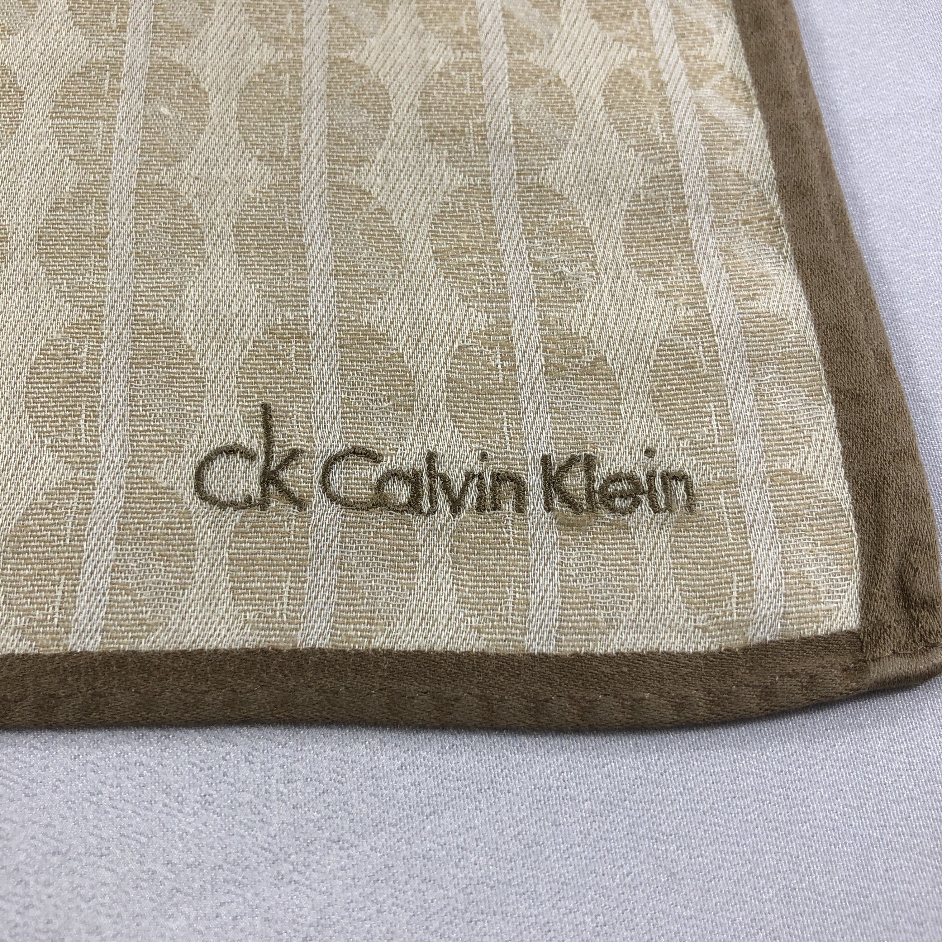 Calvin Klein Calvin Klein Handkerchief Neckerchief Bandana H2092 Size ONE SIZE - 4 Thumbnail