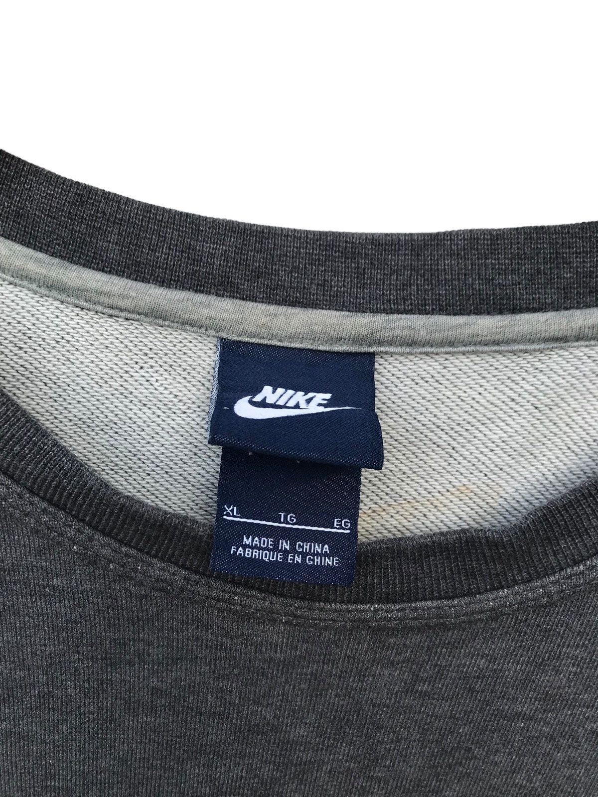 Nike Nike Swoosh Logo Streetwear Sweatshirt Size US M / EU 48-50 / 2 - 2 Thumbnail
