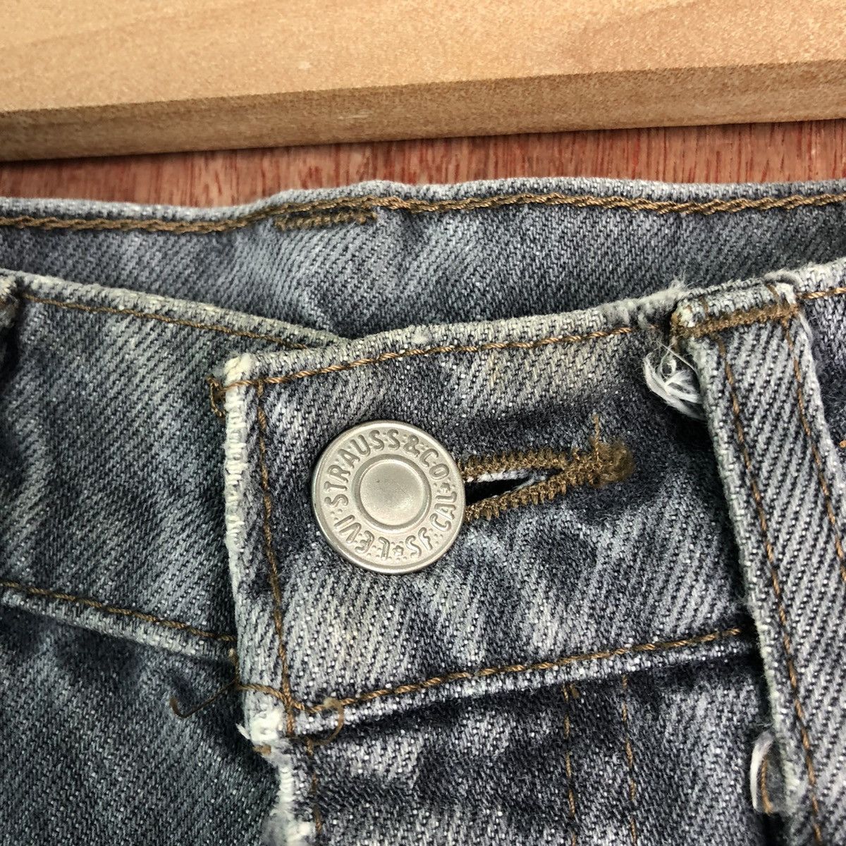Levi's DLL Levi's Strauss Grey distressed Denim Jeans Pants #c284 Size US 29 - 7 Thumbnail
