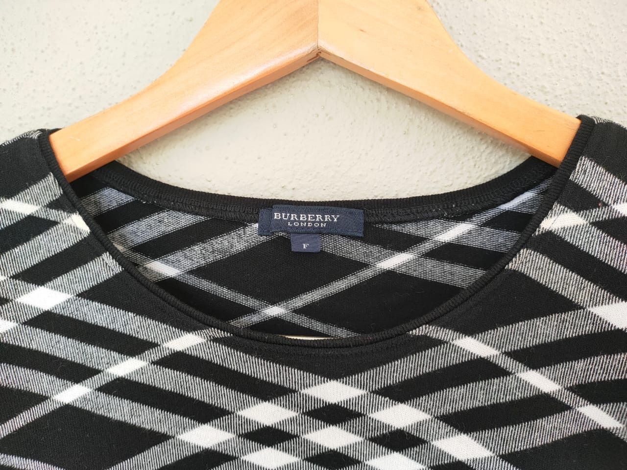 Burberry Burberry Checkered T Size M / US 6-8 / IT 42-44 - 2 Thumbnail