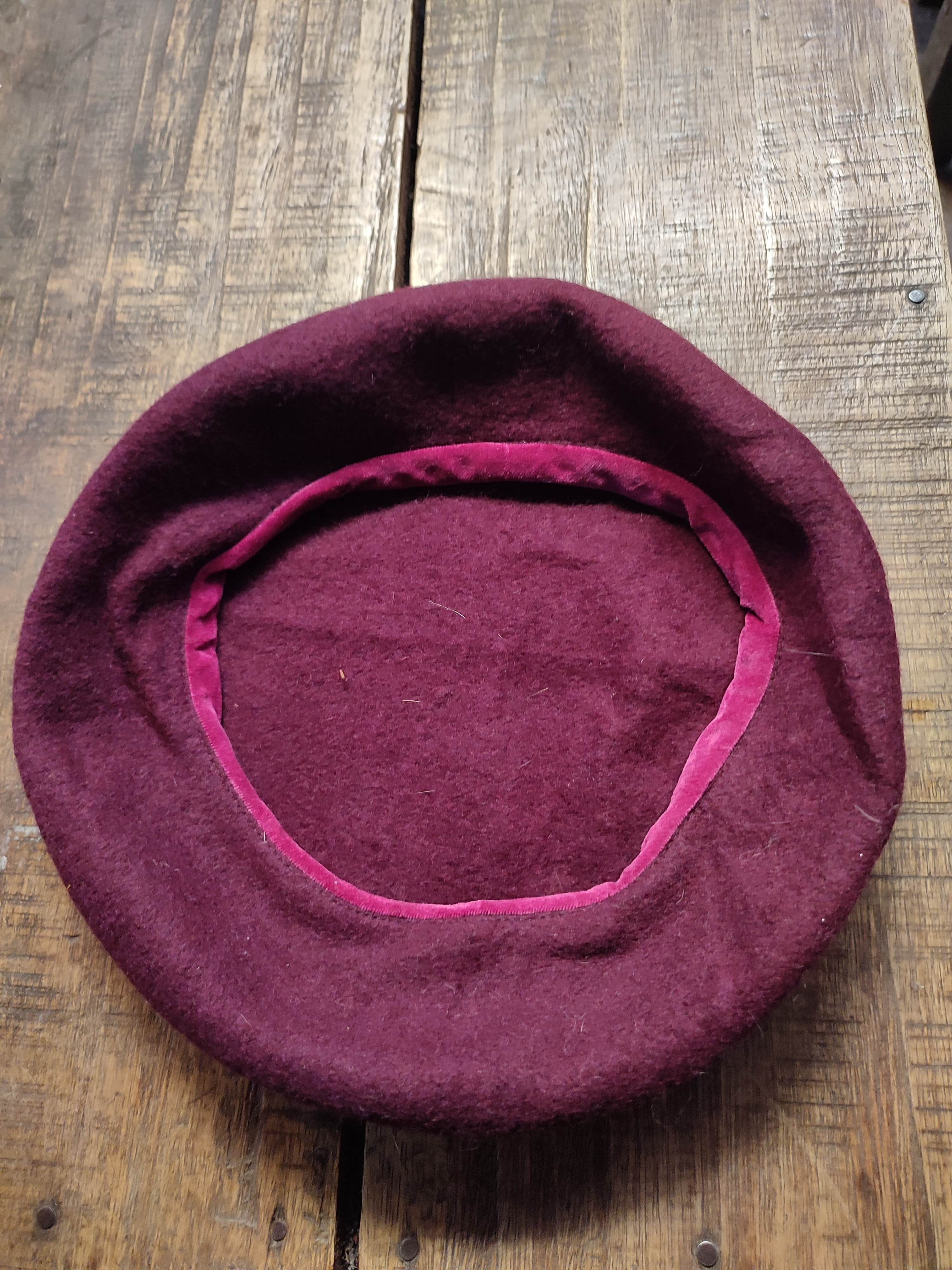 Vivienne Westwood Rare VW Beautifull Art Cartoon Orb Logo Barret wool Hats Size ONE SIZE - 4 Thumbnail