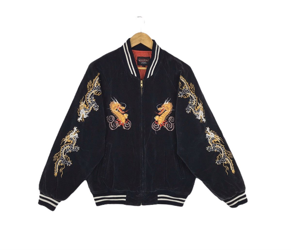 Vintage Vintage Japanese TraditionalSukajan DragonRyu Velvet Jacket Size US L / EU 52-54 / 3 - 1 Thumbnail