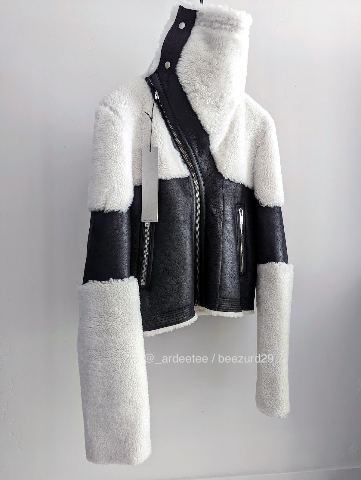 Rick Owens 💥*NWT* KEITH SHEARLING JACKET GETHSEMANE BLACK/WHITE Size US M / EU 48-50 / 2 - 2 Thumbnail