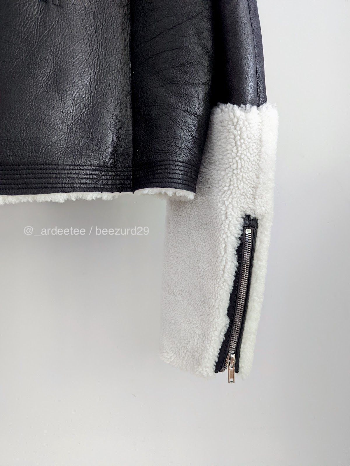 Rick Owens 💥*NWT* KEITH SHEARLING JACKET GETHSEMANE BLACK/WHITE Size US M / EU 48-50 / 2 - 9 Thumbnail