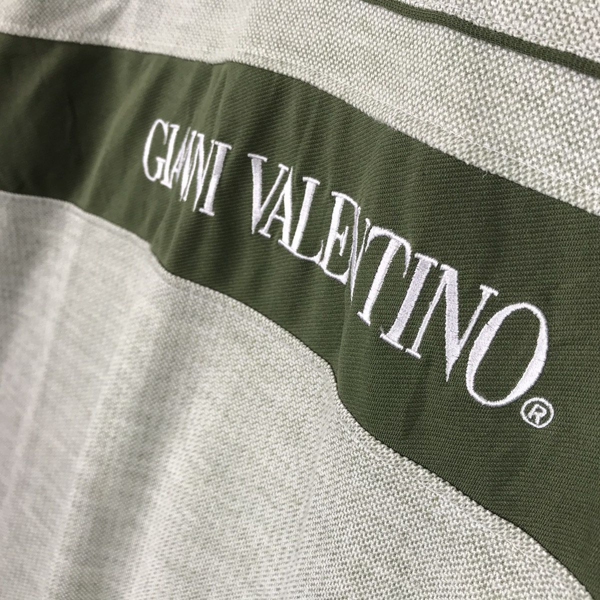 Valentino × Vintage Vintage GIANNI VALENTINO Italy SpellOut Embroidery T-shirt Size US L / EU 52-54 / 3 - 7 Thumbnail
