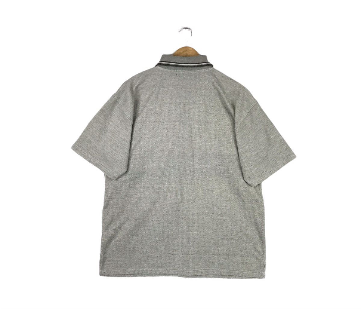 Valentino × Vintage Vintage GIANNI VALENTINO Italy SpellOut Embroidery T-shirt Size US L / EU 52-54 / 3 - 3 Thumbnail