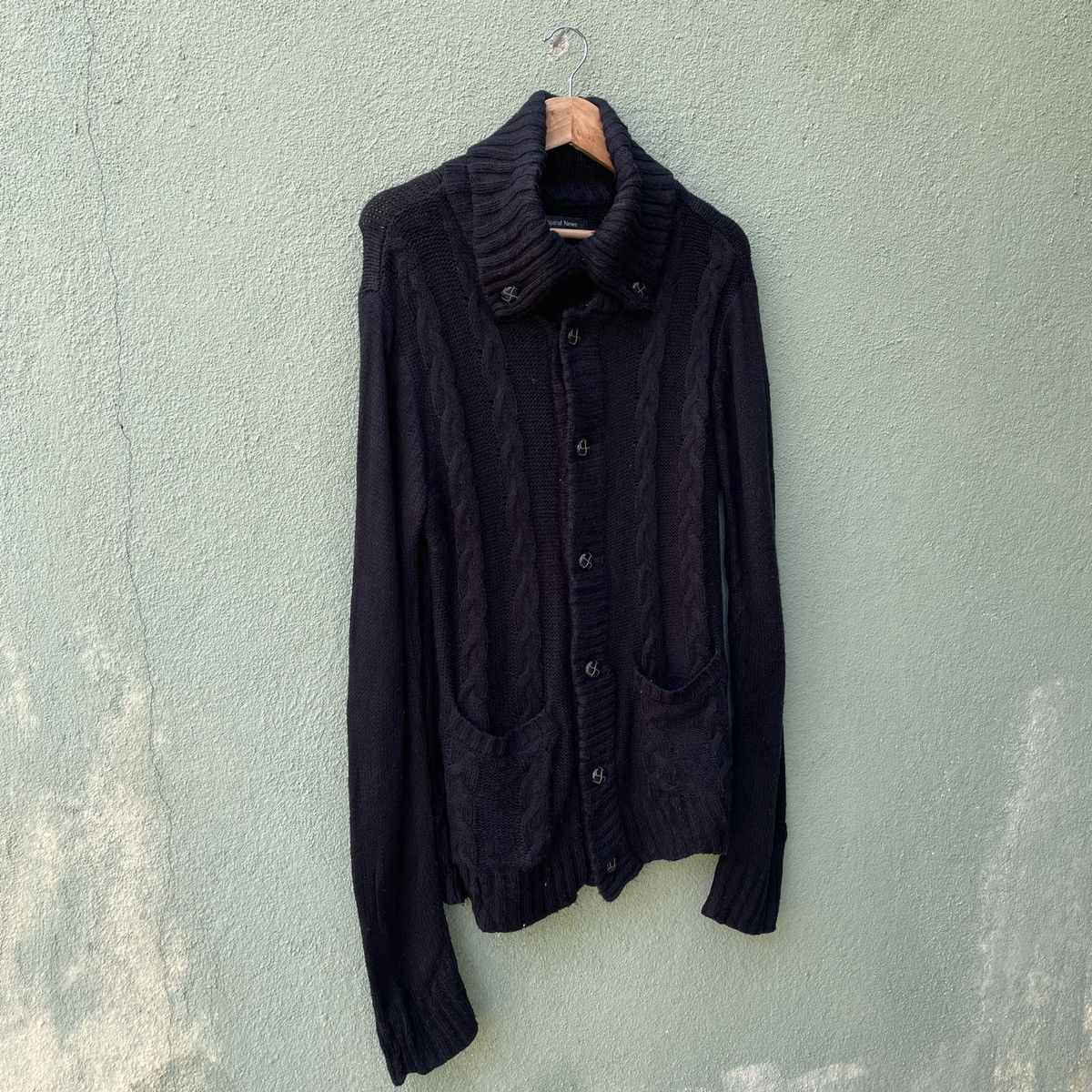 Aran Isles Knitwear Vintage Japanese Brand Button Ups Black Cardigan Knitwear Size US S / EU 44-46 / 1 - 2 Thumbnail