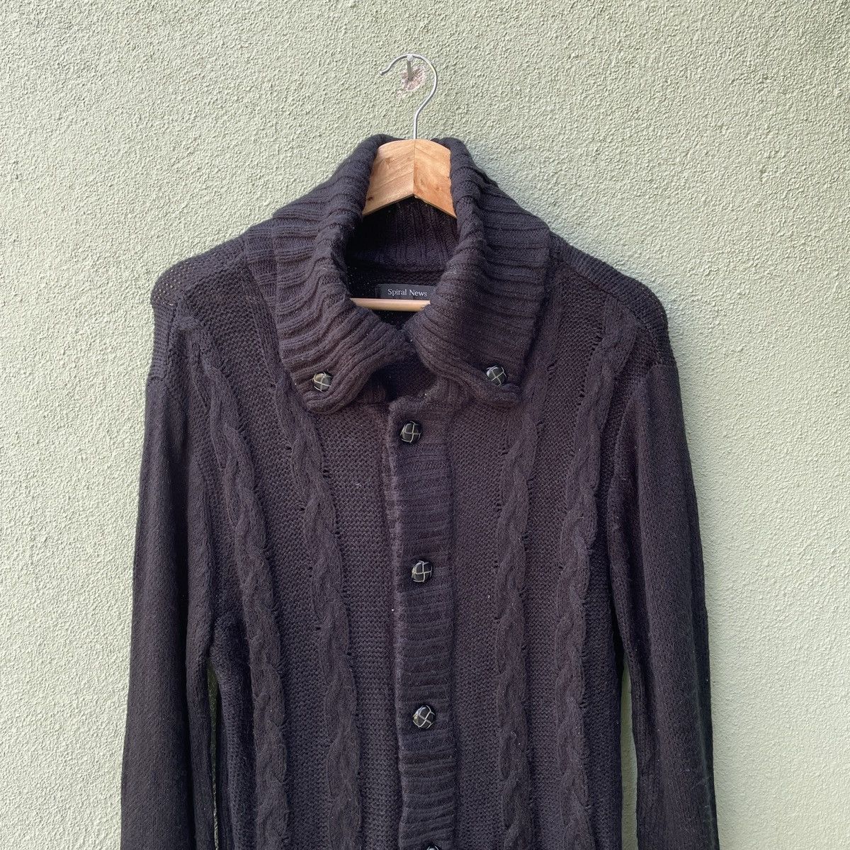 Aran Isles Knitwear Vintage Japanese Brand Button Ups Black Cardigan Knitwear Size US S / EU 44-46 / 1 - 3 Thumbnail