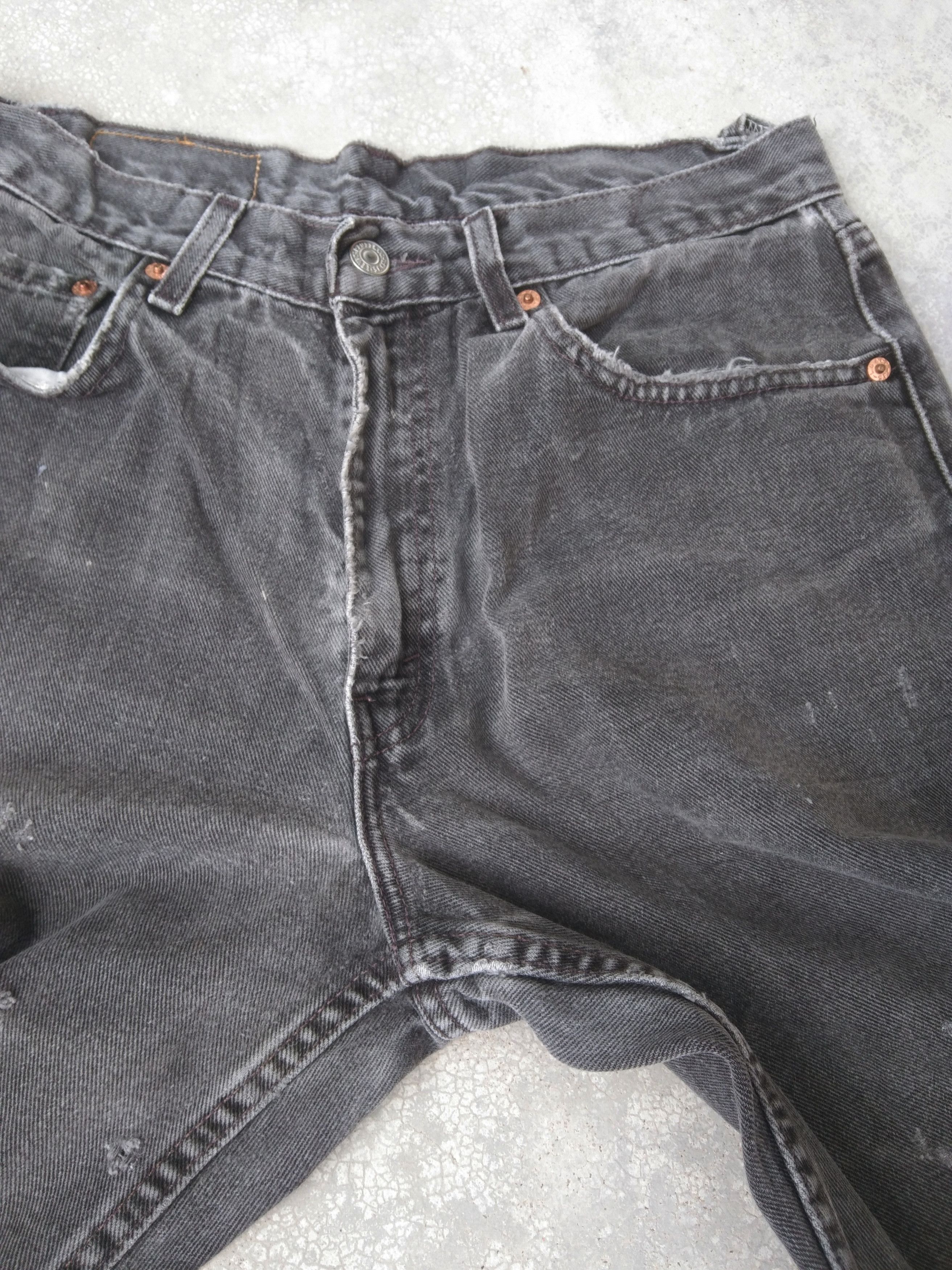 Levi's Vintage Levi's Jeans Grey Distressed Denim 31x29 Size US 31 - 7 Thumbnail