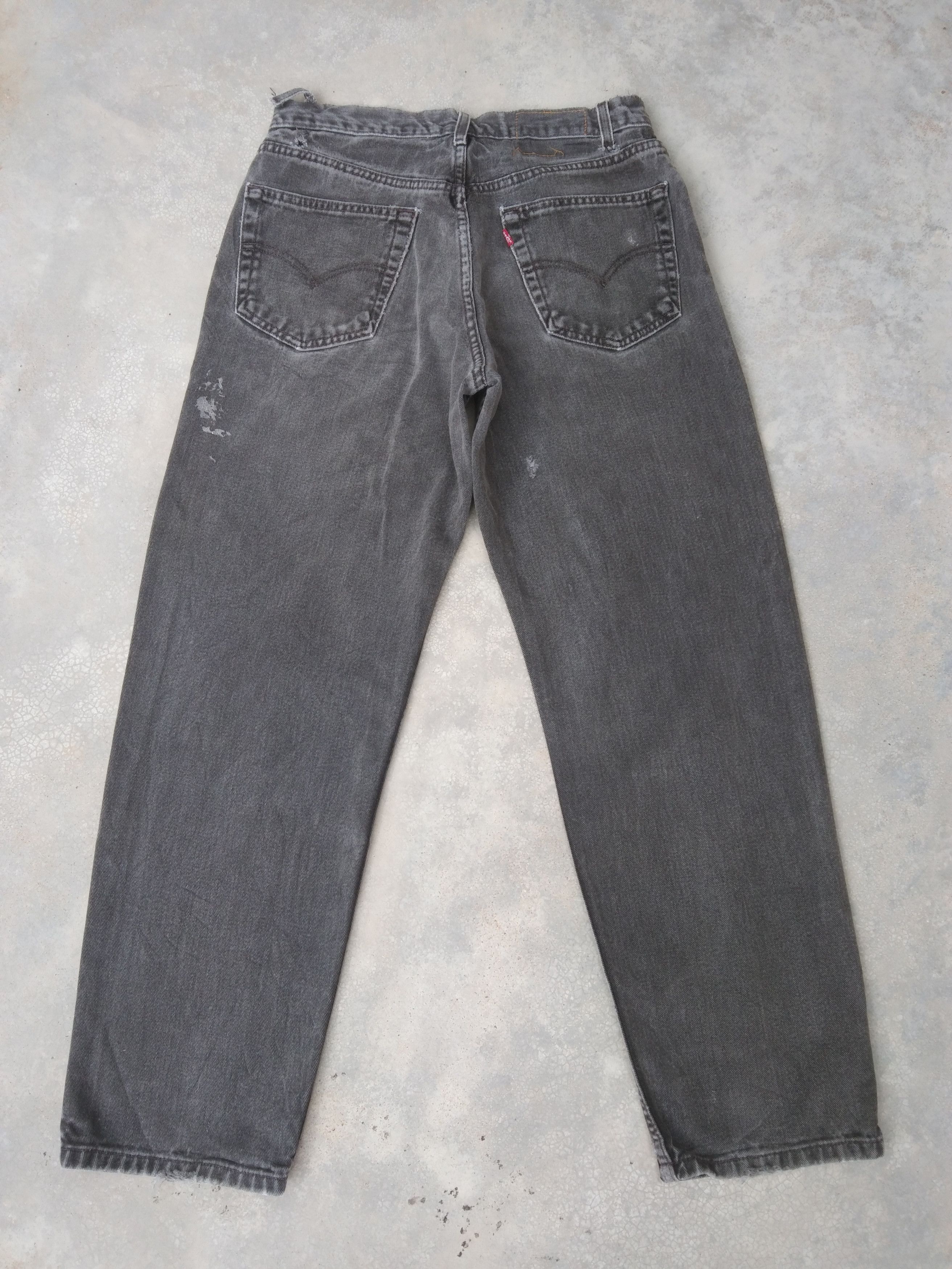 Levi's Vintage Levi's Jeans Grey Distressed Denim 31x29 Size US 31 - 2 Thumbnail