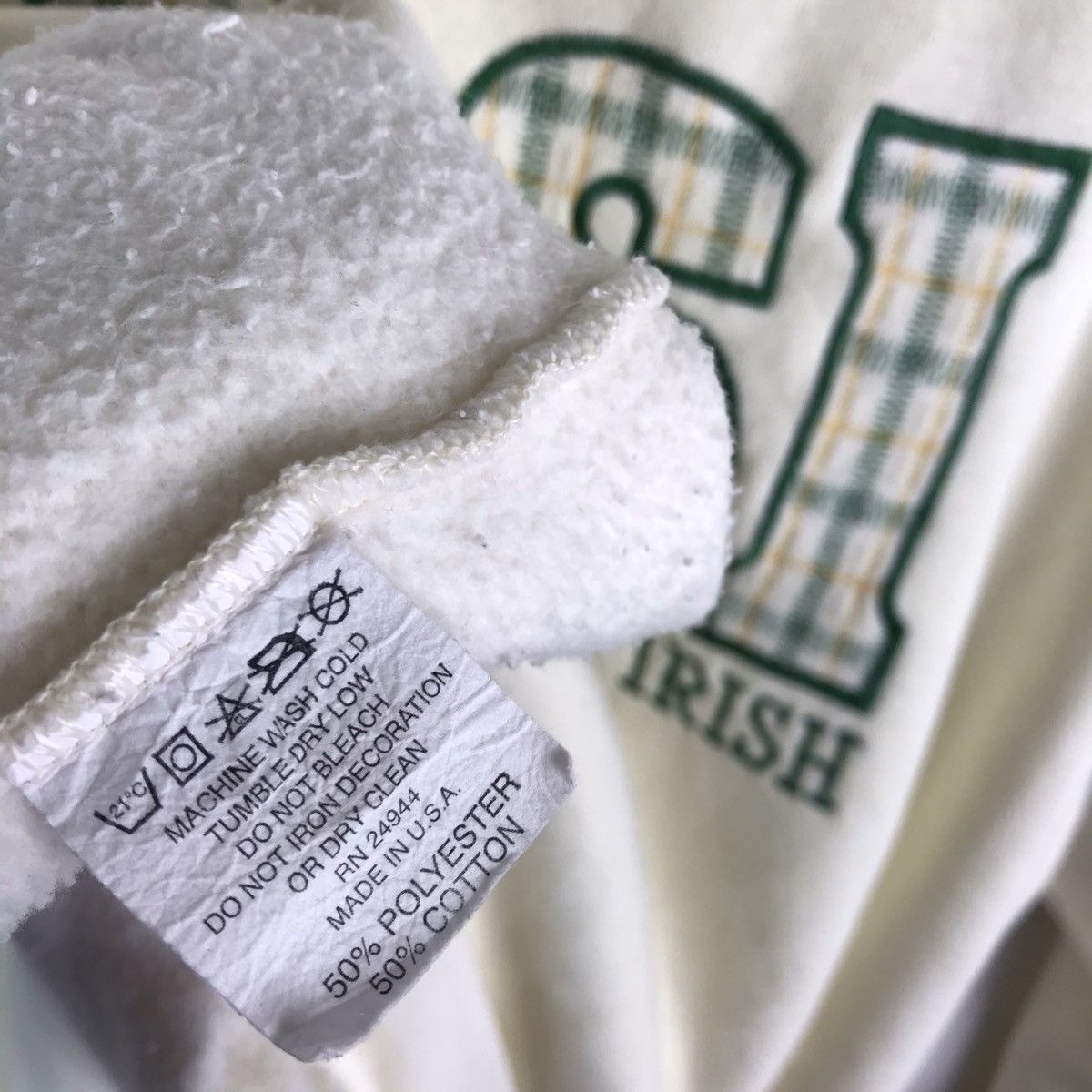 Vintage Vintage 90s South Side Irish Embroidery Sweatshirt Size US XXL / EU 58 / 5 - 8 Thumbnail