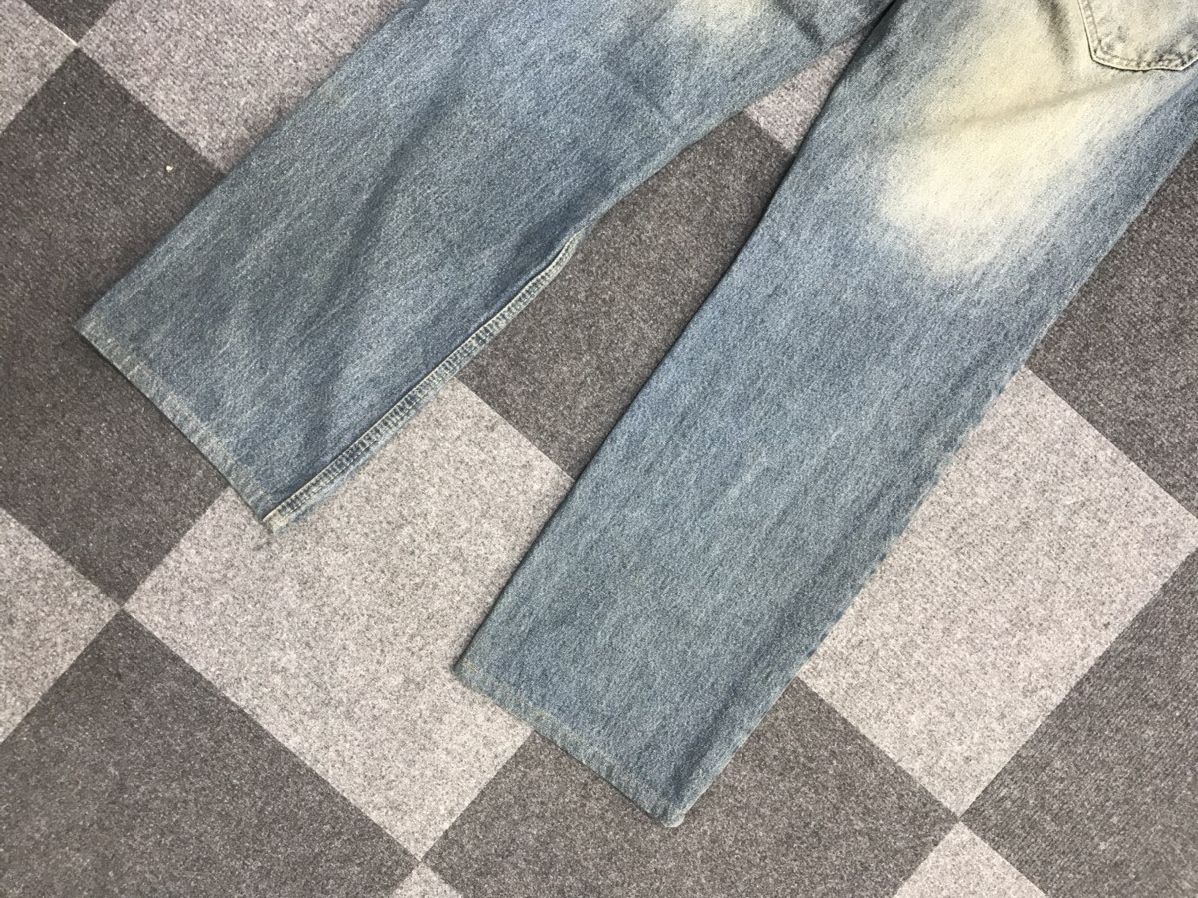 Japanese Brand Dominate Floral Distressed Jeans Size US 33 - 9 Thumbnail