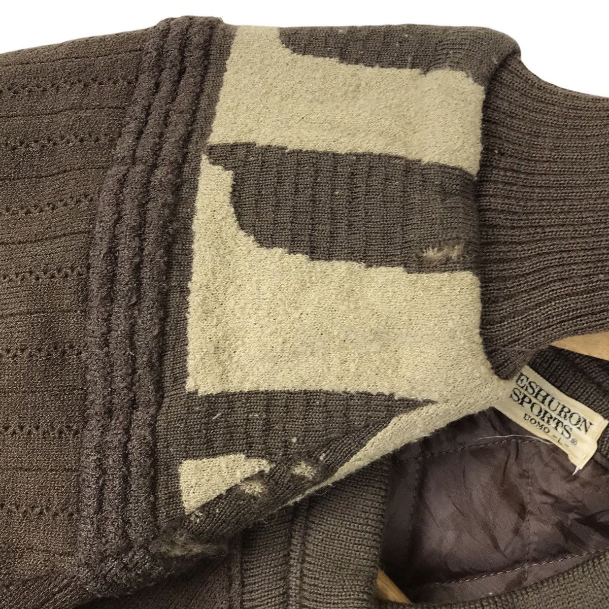 Japanese Brand Vintage Leshuron Sports Uomo Embroidery Cable Knit Jacket Size US L / EU 52-54 / 3 - 9 Thumbnail