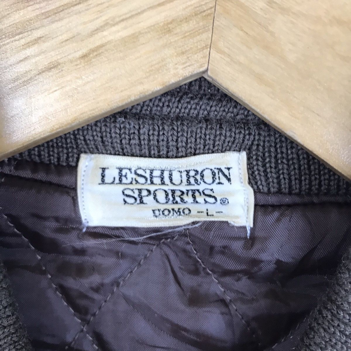 Japanese Brand Vintage Leshuron Sports Uomo Embroidery Cable Knit Jacket Size US L / EU 52-54 / 3 - 12 Thumbnail
