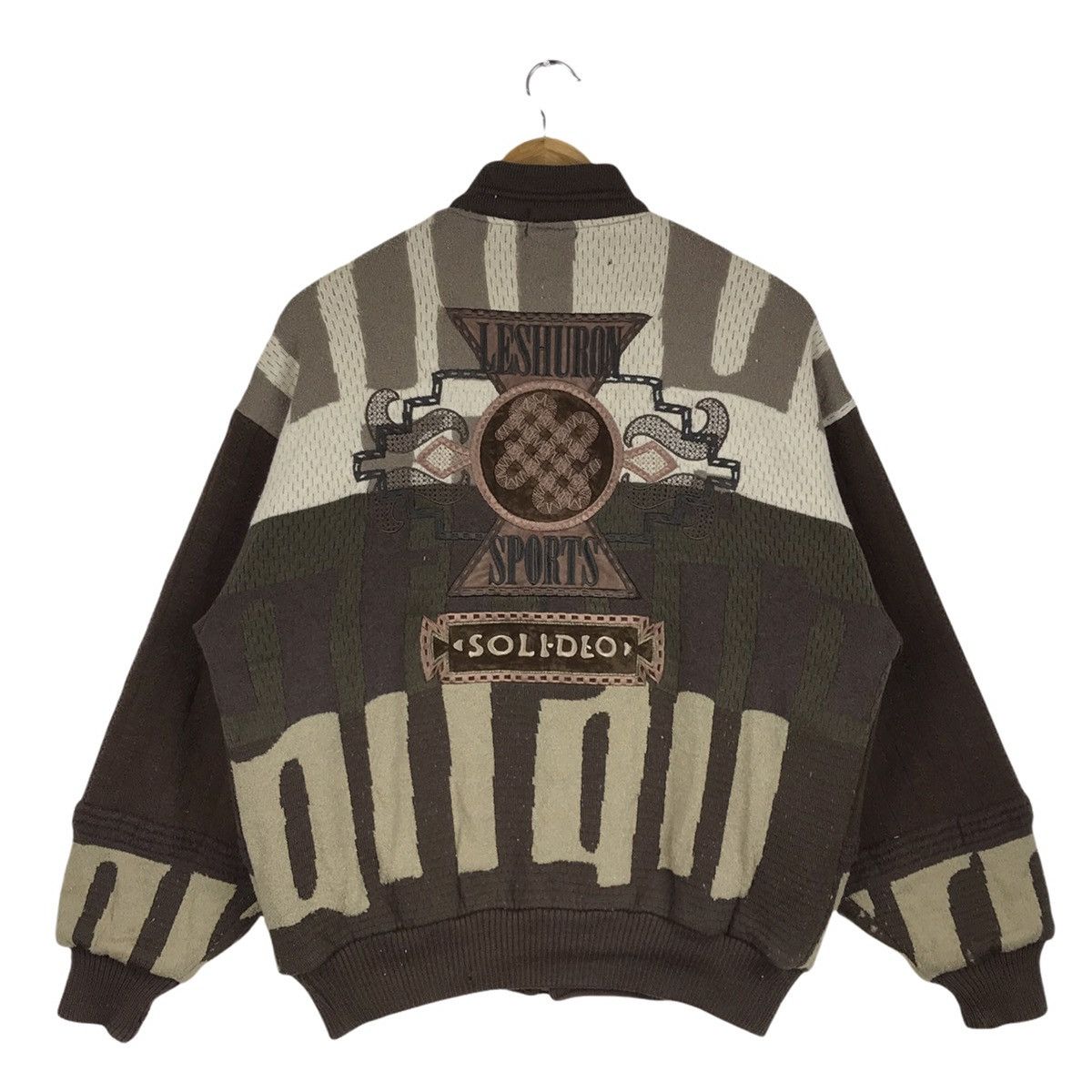 Japanese Brand Vintage Leshuron Sports Uomo Embroidery Cable Knit Jacket Size US L / EU 52-54 / 3 - 1 Thumbnail