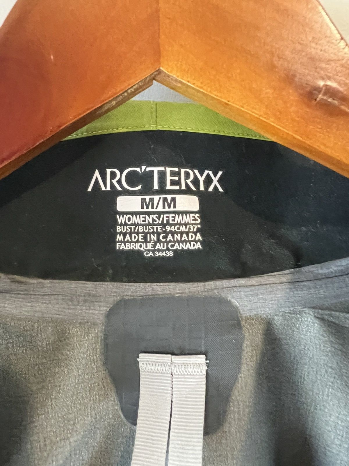 Arc'teryx Vintage Arcteryx women’s sidewinder ar goretex jacket Size M / US 6-8 / IT 42-44 - 3 Thumbnail
