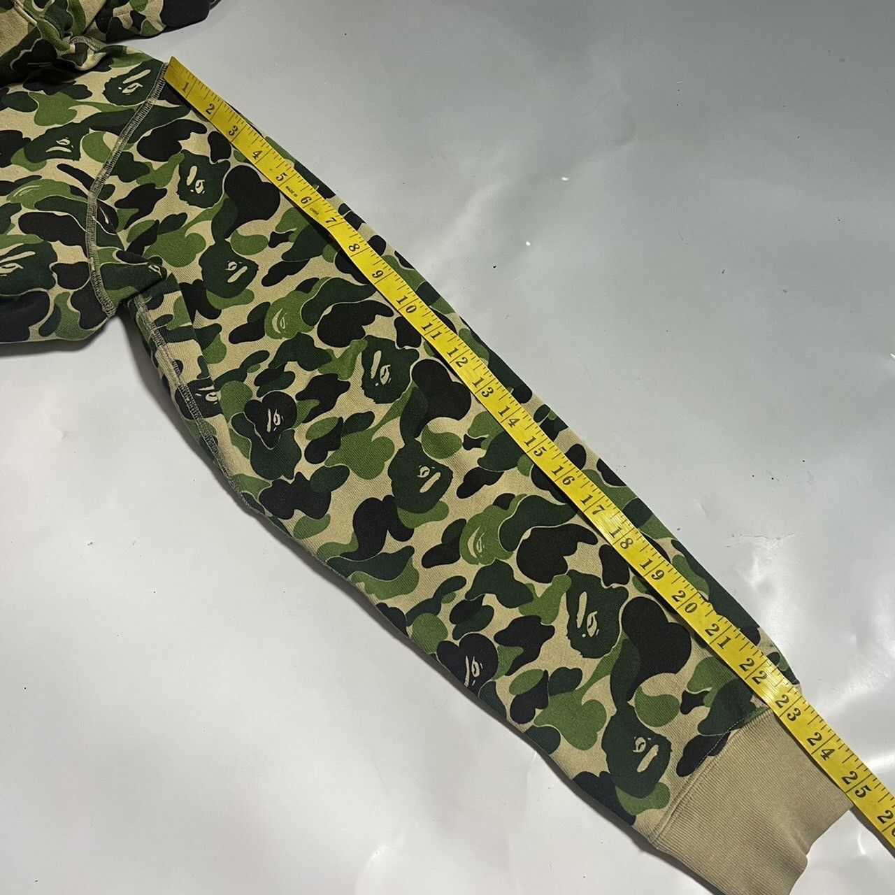 Bape × Undefeated Bape x Undefeated ABC Camo Pullover Hoodie Size US M / EU 48-50 / 2 - 10 Thumbnail