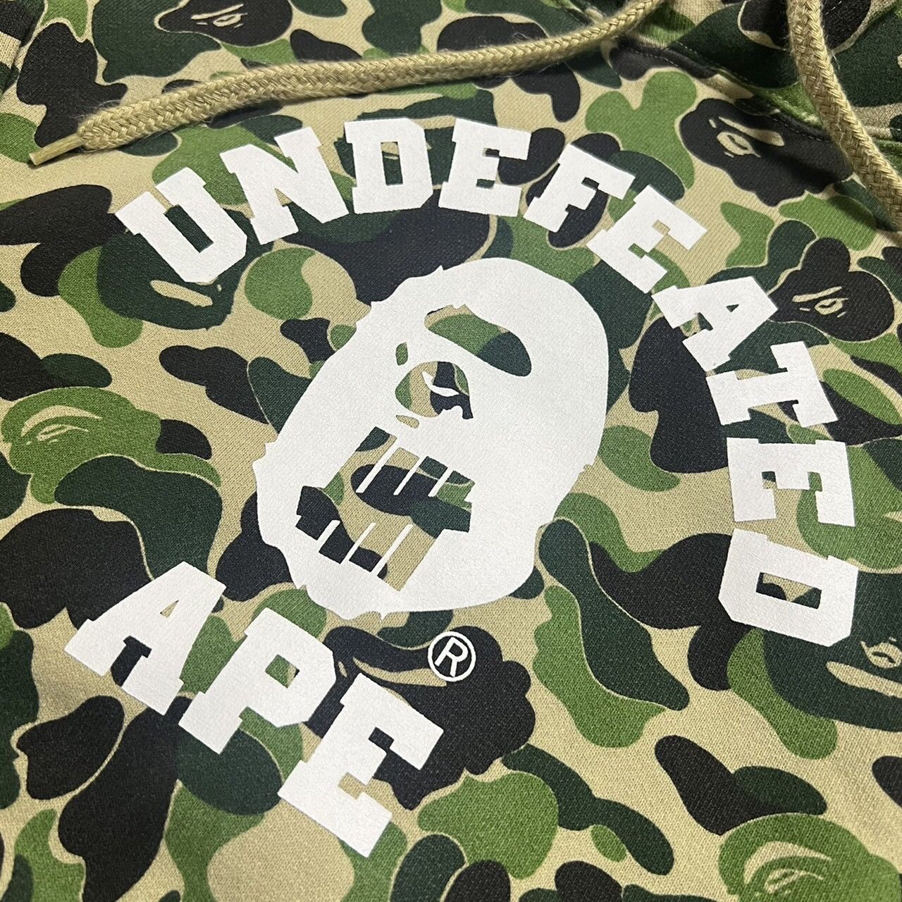 Bape × Undefeated Bape x Undefeated ABC Camo Pullover Hoodie Size US M / EU 48-50 / 2 - 2 Thumbnail