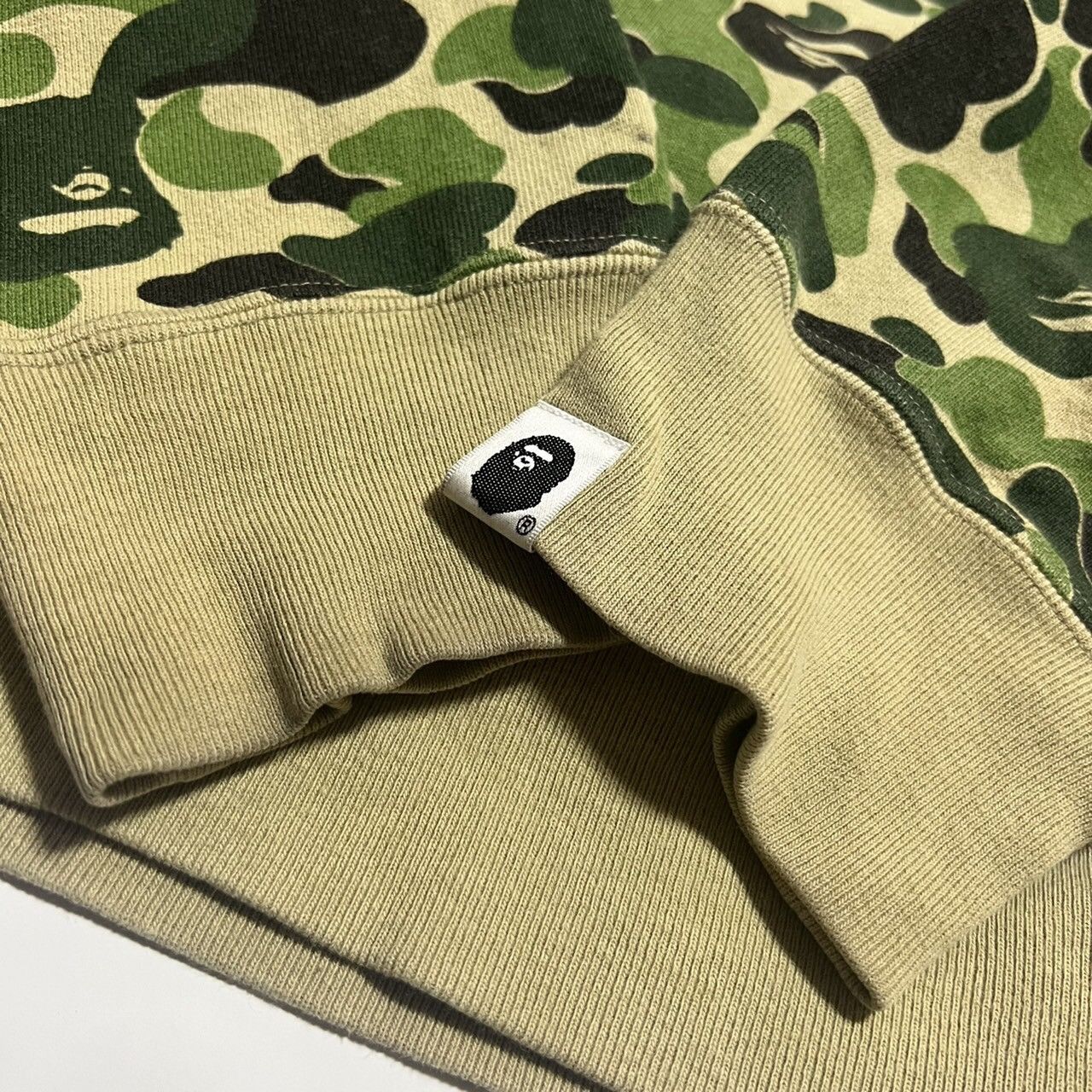 Bape × Undefeated Bape x Undefeated ABC Camo Pullover Hoodie Size US M / EU 48-50 / 2 - 3 Thumbnail