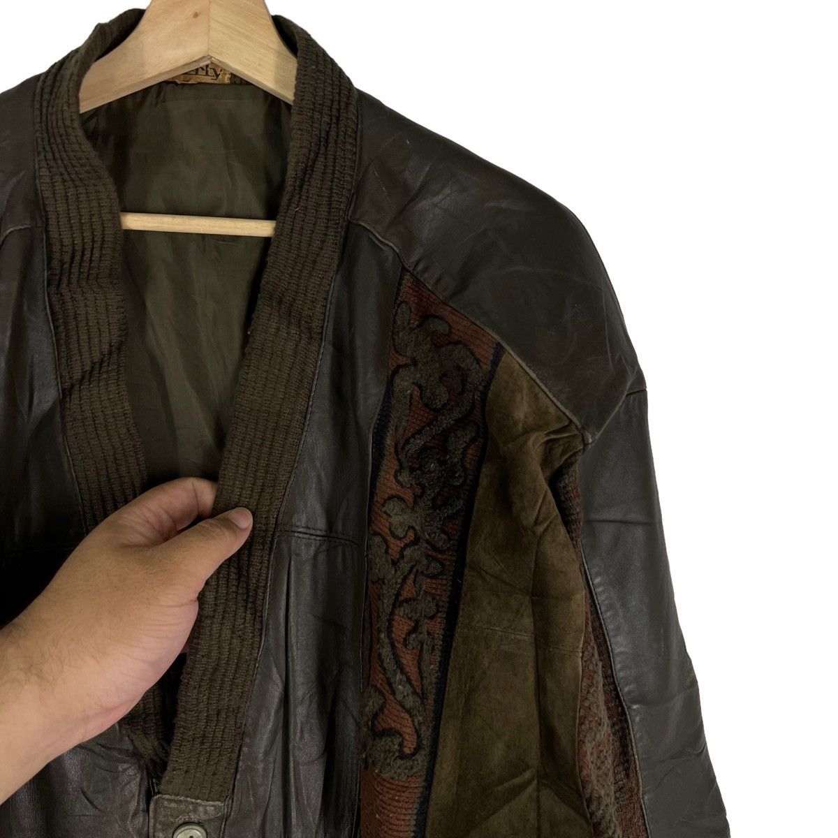 Japanese Brand VINTAGE LIBERTY CARDIGAN NAVAJO DESIGN LEATHER PARTS STYLE Size US L / EU 52-54 / 3 - 5 Thumbnail
