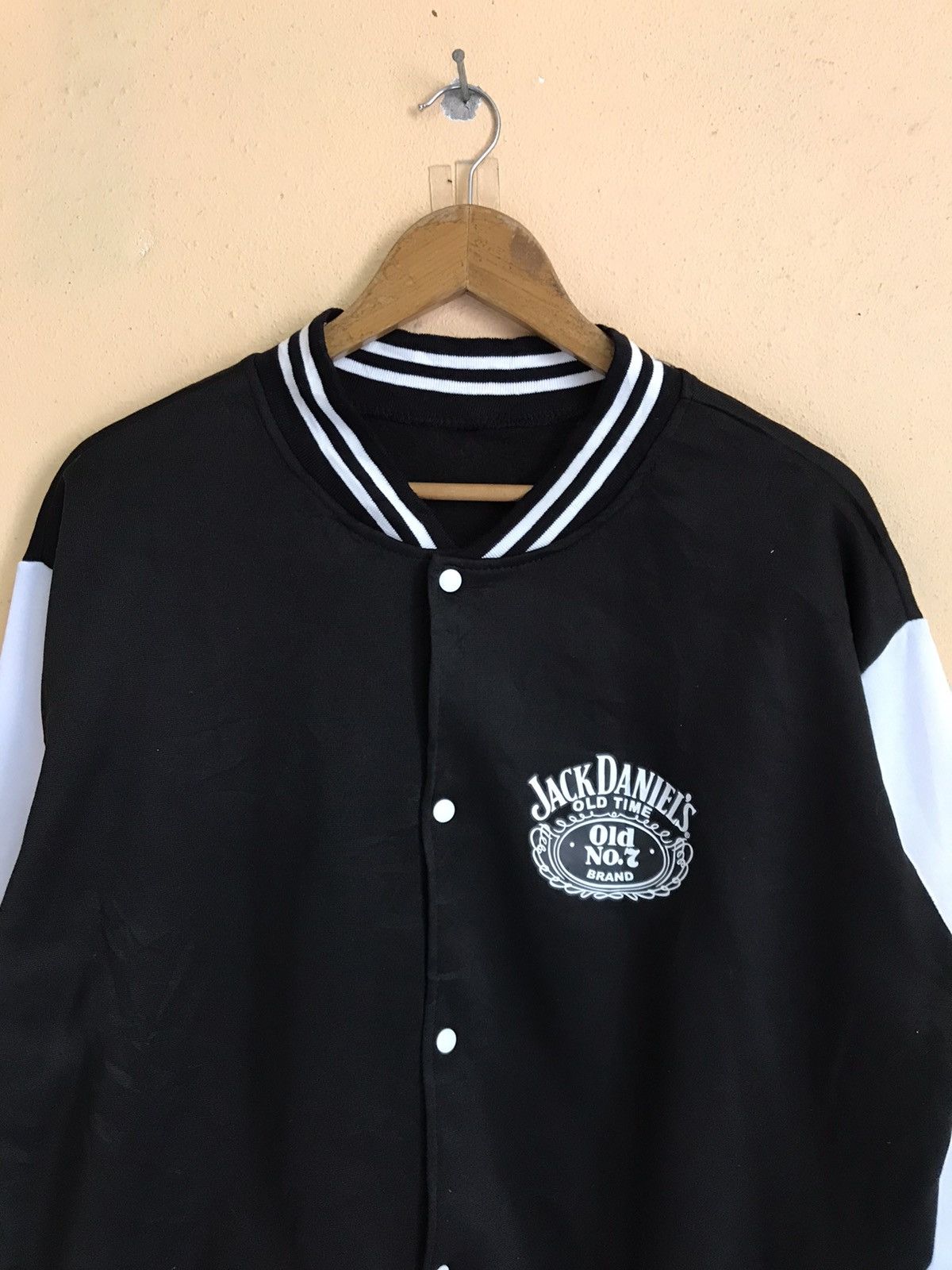 Vintage VINTAGE JACK DANIELS OLD TIME VARSITY STYLE JACKET Size US L / EU 52-54 / 3 - 6 Thumbnail