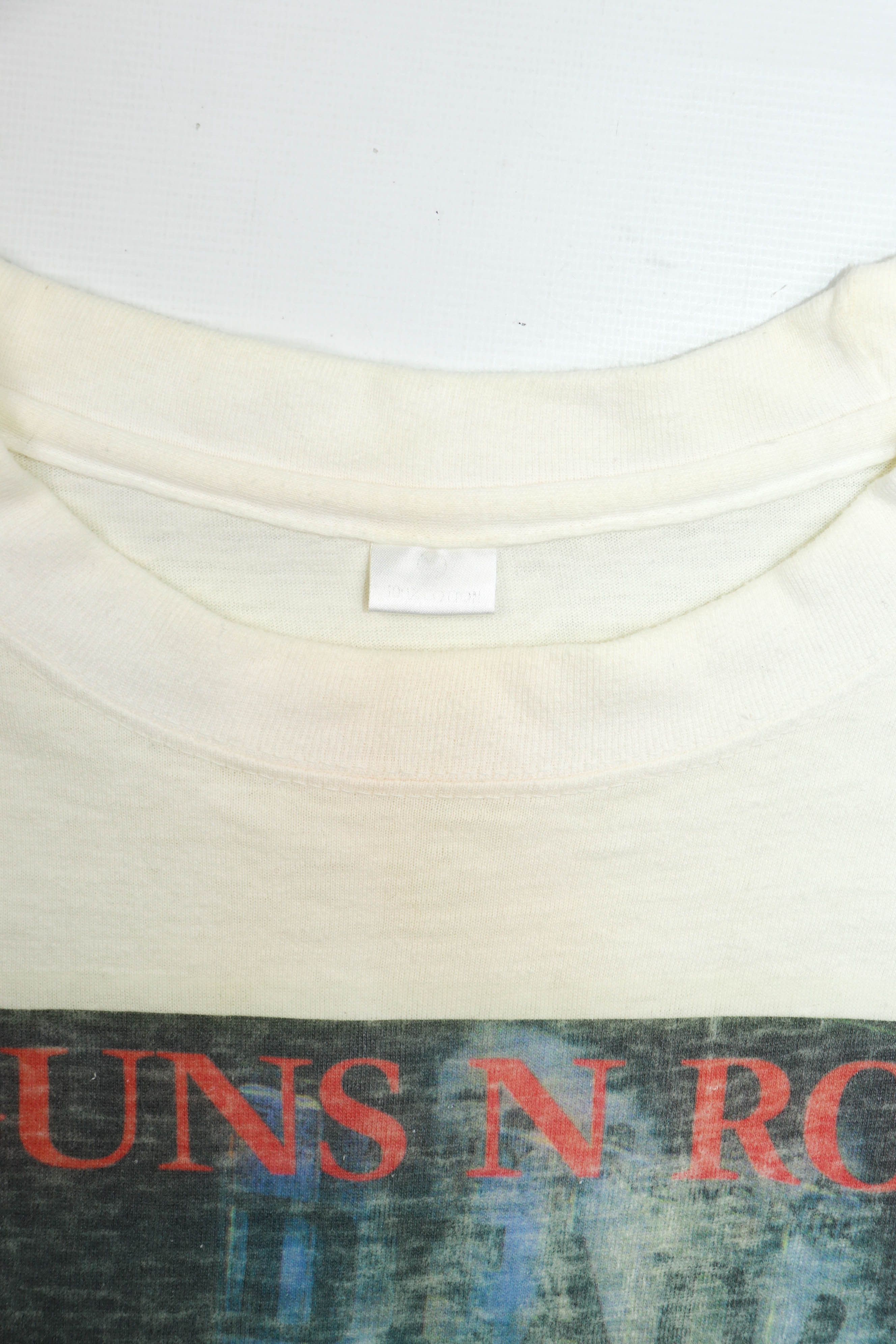 Band Tees Vintage 90s Bootleg Guns N Roses Rock Band Tour T-shirt Tee Size US XL / EU 56 / 4 - 16 Thumbnail