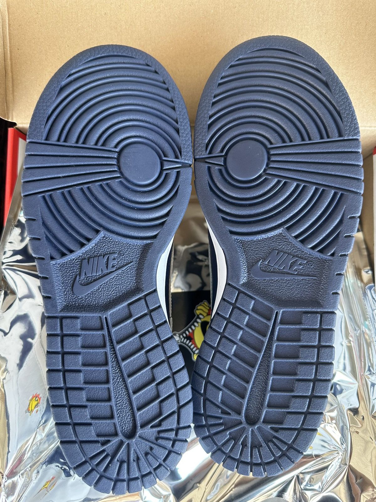 Nike Nike Dunk Low BG Size US 6.5 / EU 39-40 - 4 Thumbnail