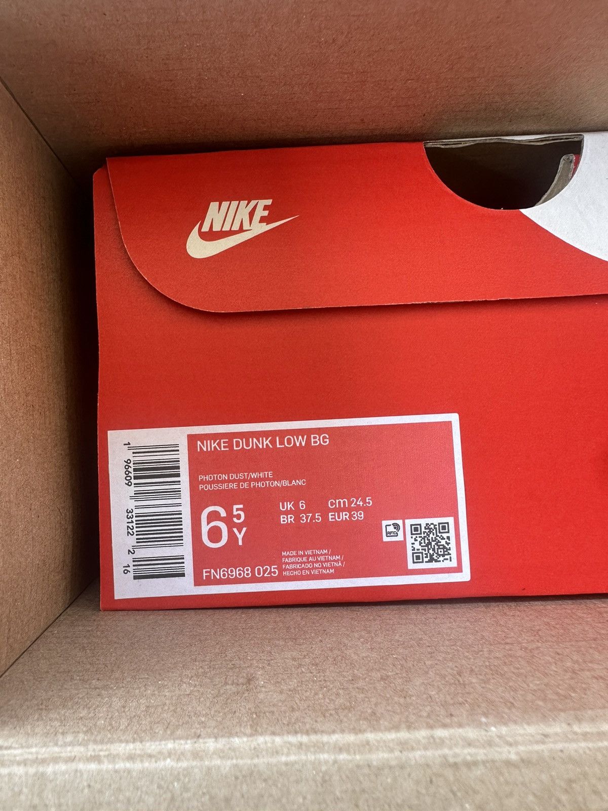 Nike Nike Dunk Low BG Size US 6.5 / EU 39-40 - 8 Thumbnail