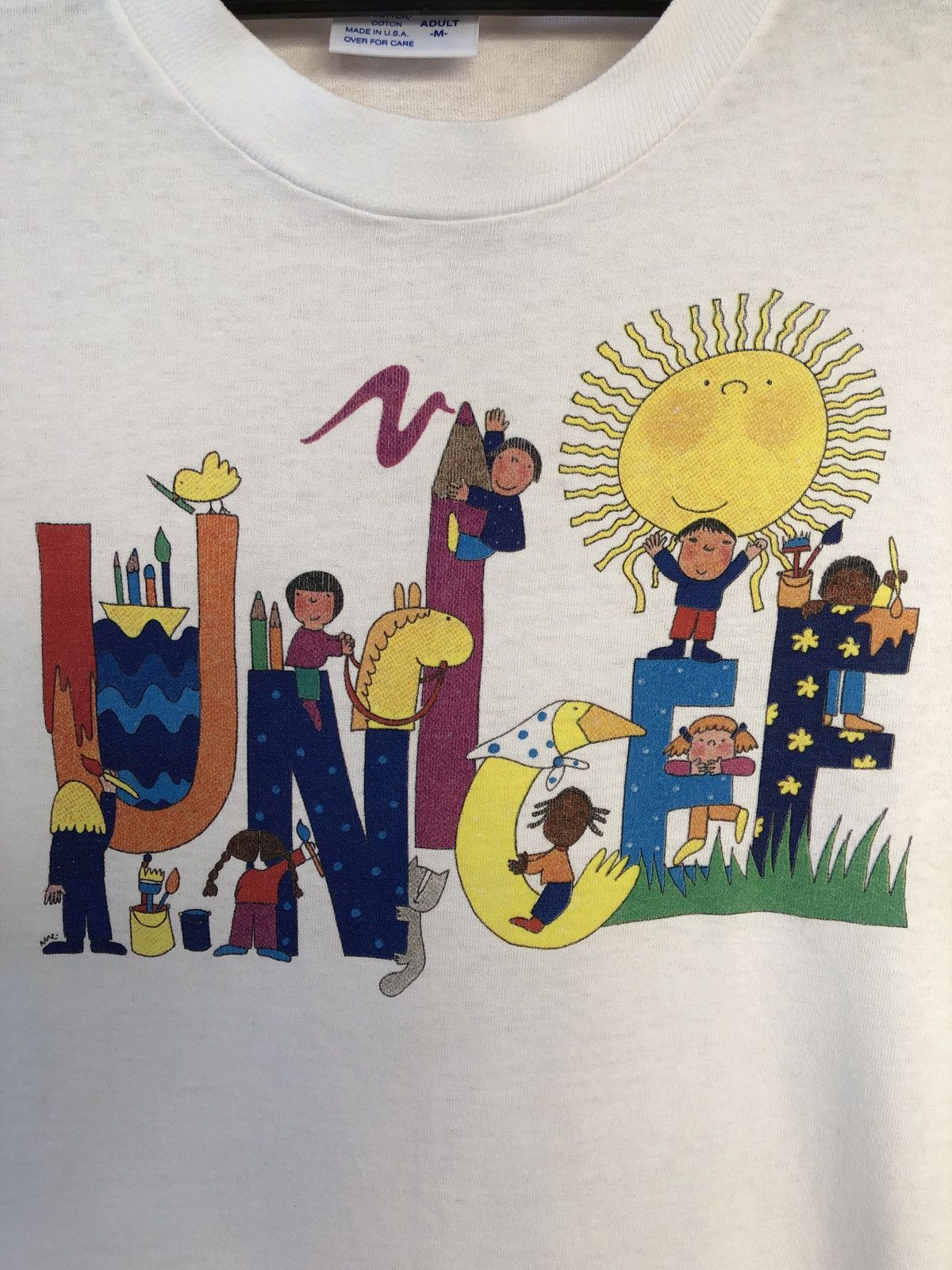 Vintage Vintage 90s UNICEF Souviner Rare T Shirt Size US M / EU 48-50 / 2 - 1 Thumbnail
