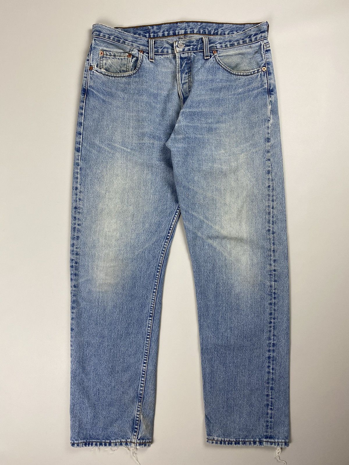 Other VTG 90s Levis 501 men’s light blue denim jeans size 36 X 32 Size US 36 / EU 52 - 1 Thumbnail