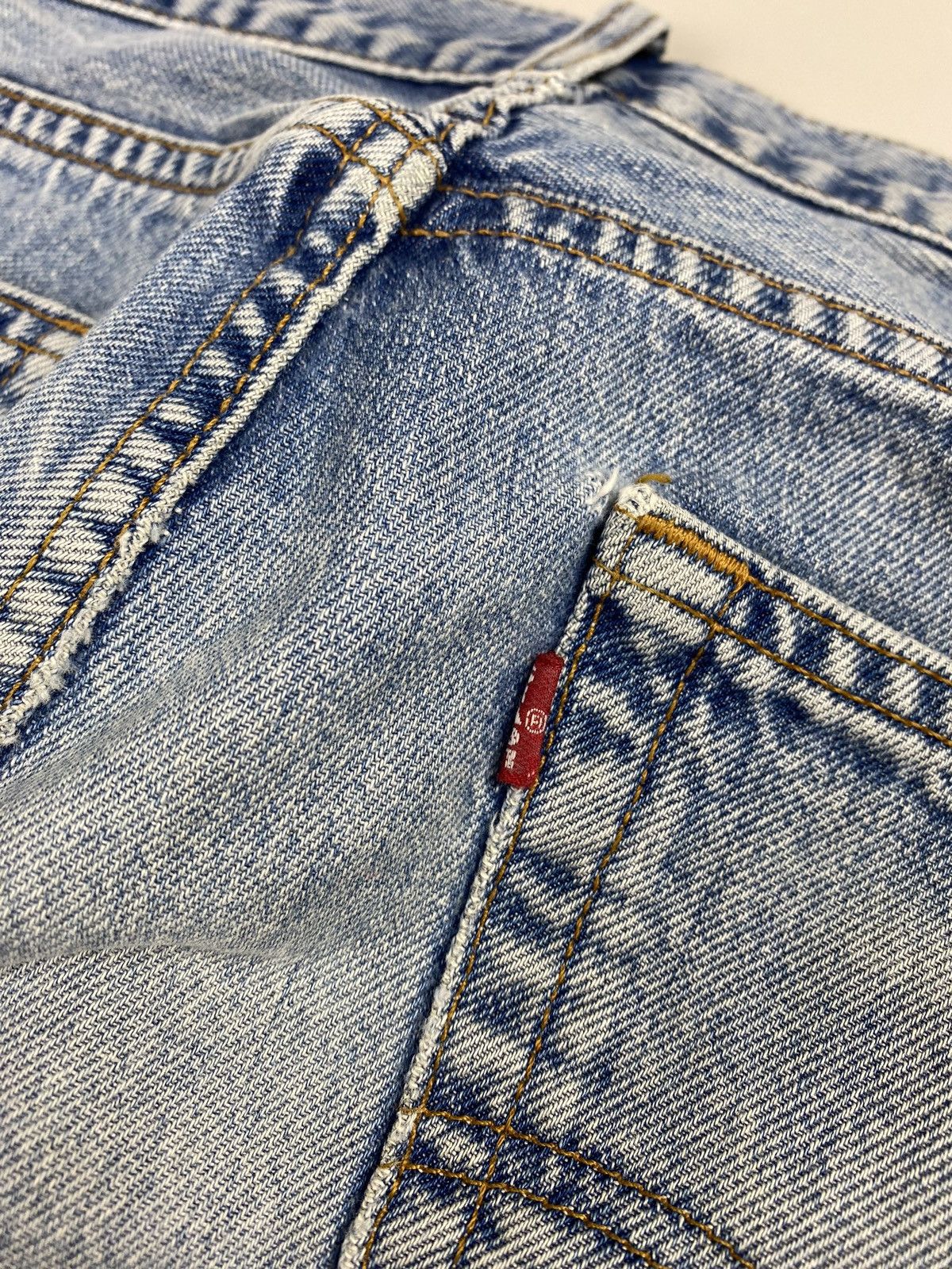 Other VTG 90s Levis 501 men’s light blue denim jeans size 36 X 32 Size US 36 / EU 52 - 22 Thumbnail