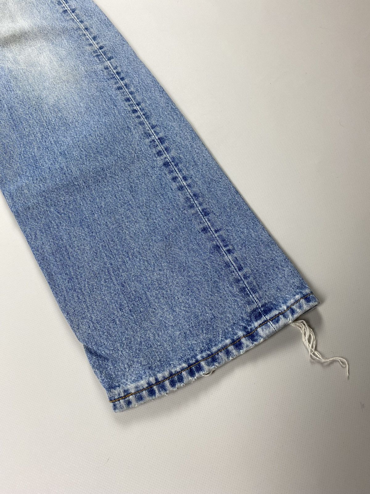 Other VTG 90s Levis 501 men’s light blue denim jeans size 36 X 32 Size US 36 / EU 52 - 8 Thumbnail