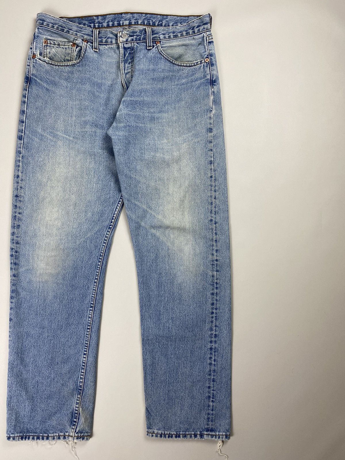 Other VTG 90s Levis 501 men’s light blue denim jeans size 36 X 32 Size US 36 / EU 52 - 3 Thumbnail