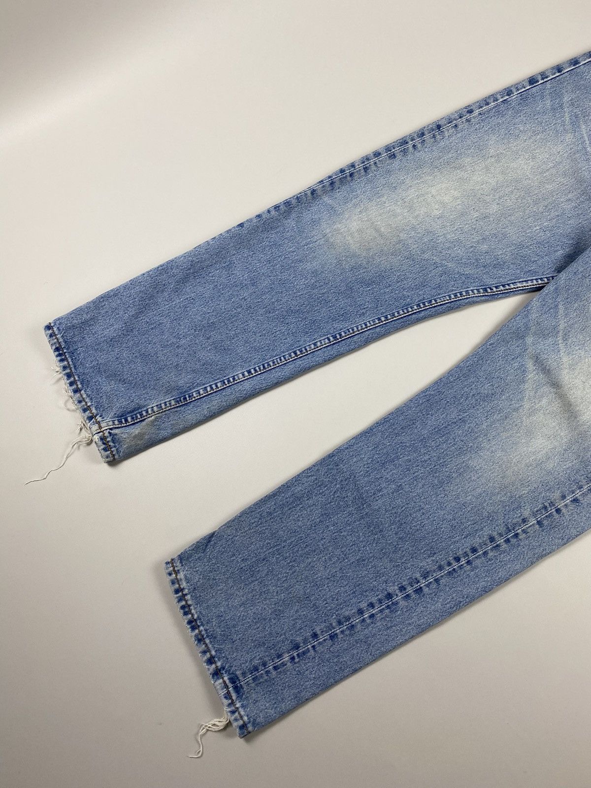 Other VTG 90s Levis 501 men’s light blue denim jeans size 36 X 32 Size US 36 / EU 52 - 5 Thumbnail