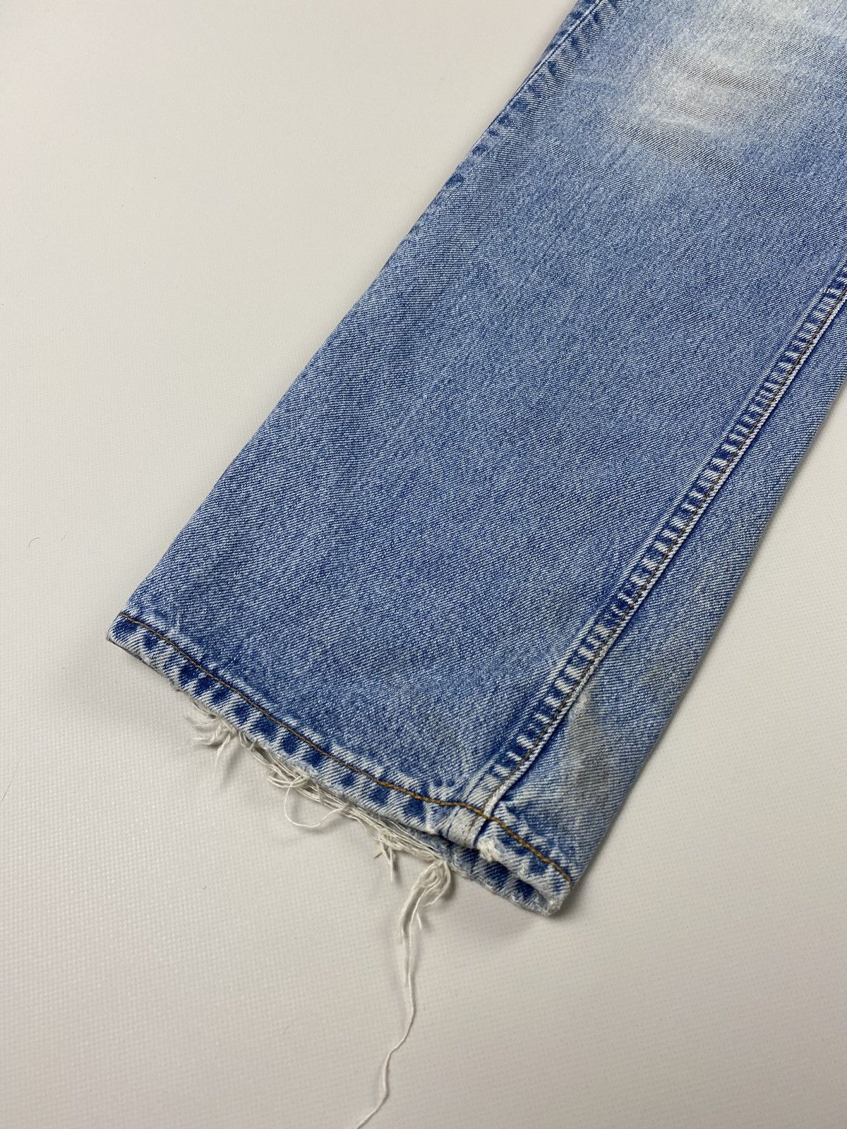 Other VTG 90s Levis 501 men’s light blue denim jeans size 36 X 32 Size US 36 / EU 52 - 6 Thumbnail