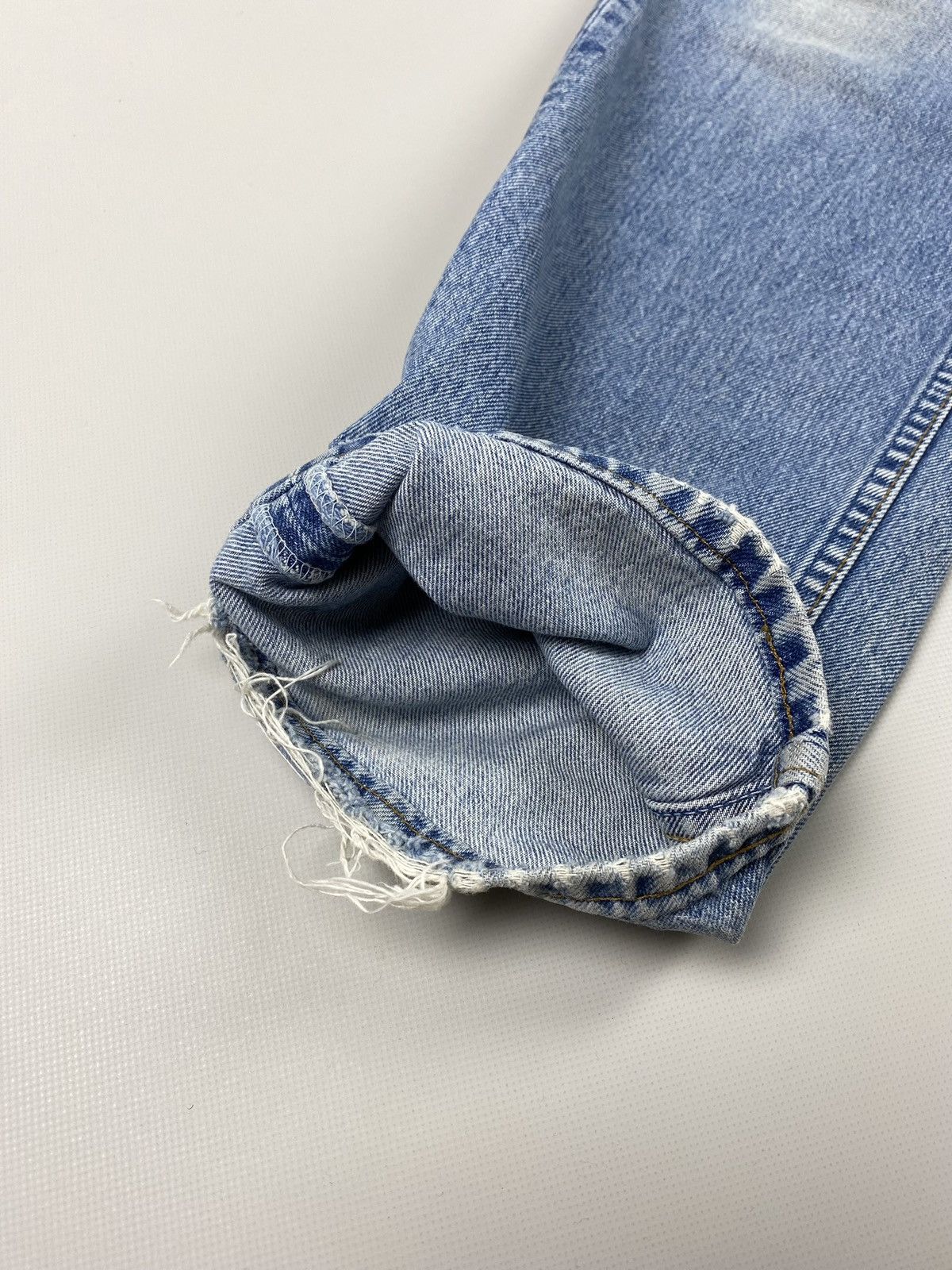 Other VTG 90s Levis 501 men’s light blue denim jeans size 36 X 32 Size US 36 / EU 52 - 7 Thumbnail