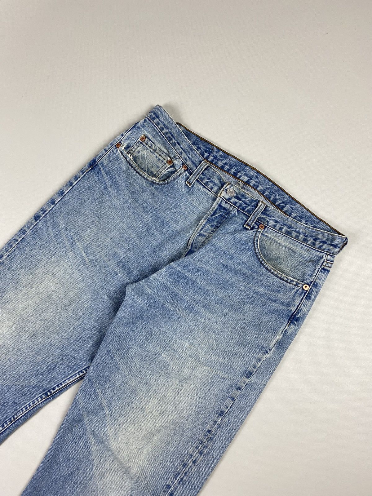 Other VTG 90s Levis 501 men’s light blue denim jeans size 36 X 32 Size US 36 / EU 52 - 4 Thumbnail