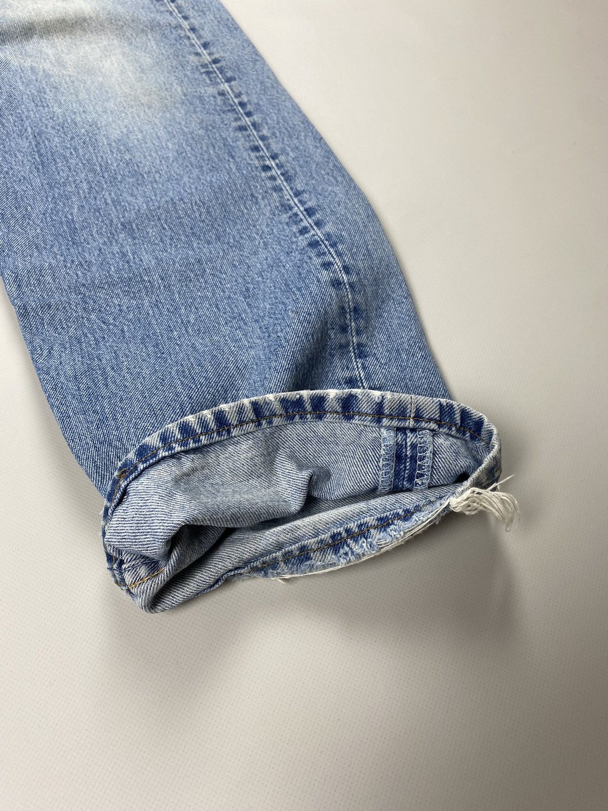 Other VTG 90s Levis 501 men’s light blue denim jeans size 36 X 32 Size US 36 / EU 52 - 9 Thumbnail