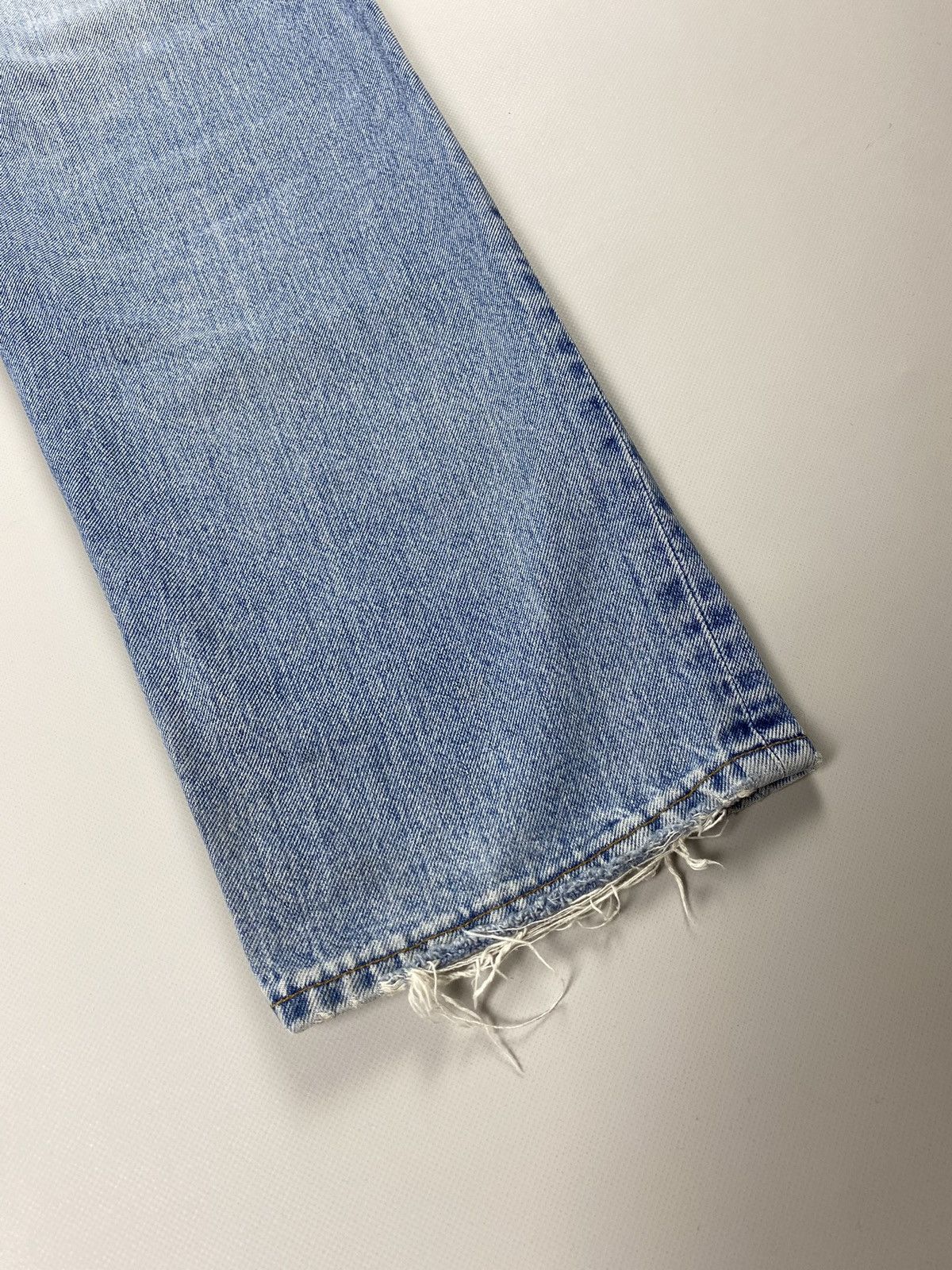 Other VTG 90s Levis 501 men’s light blue denim jeans size 36 X 32 Size US 36 / EU 52 - 24 Thumbnail