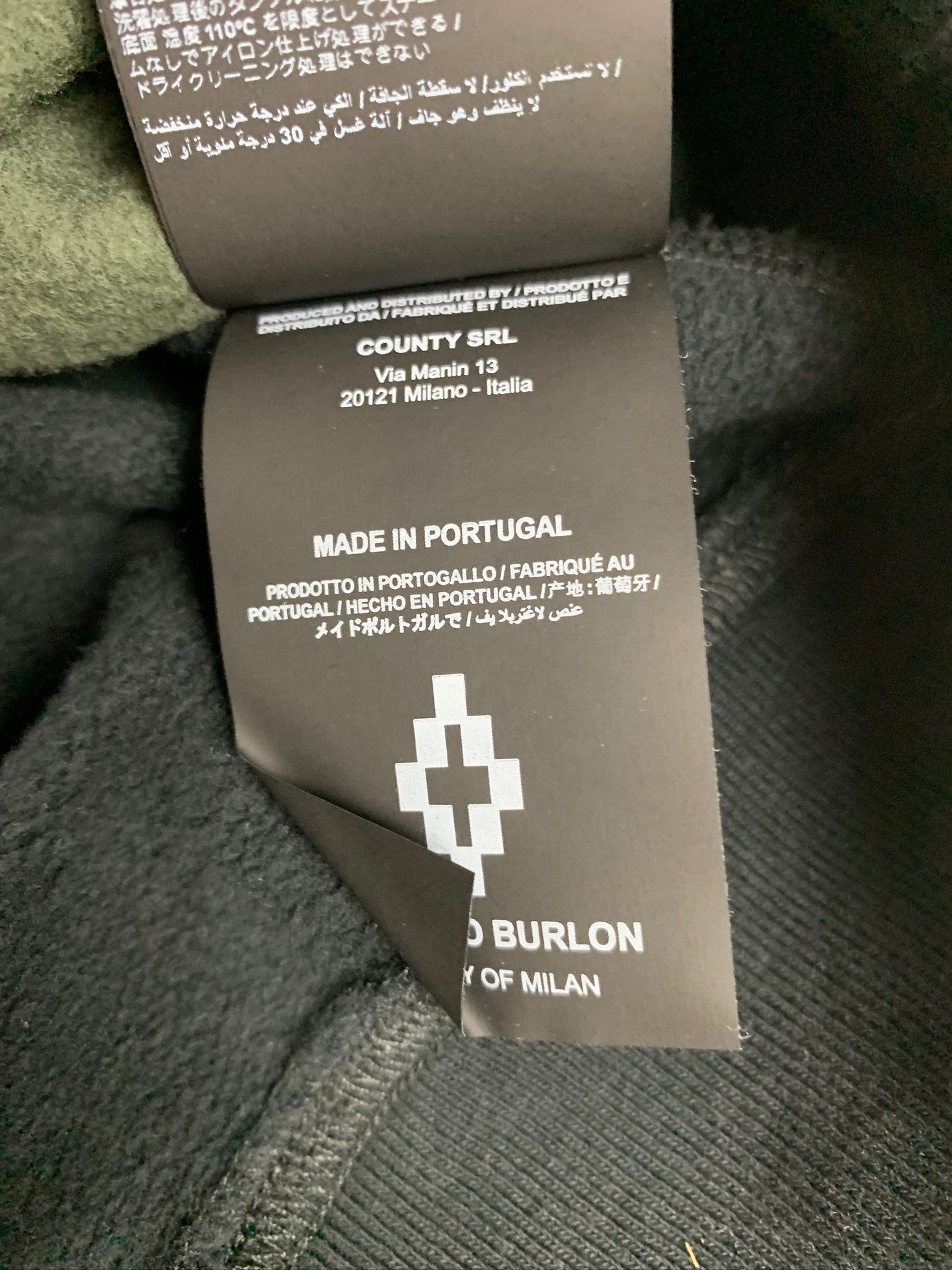 Marcelo Burlon 🔥75% OFF🔥 [SALE] Marcelo Burlon Black Team Print Hoodie Size US XS / EU 42 / 0 - 12 Thumbnail