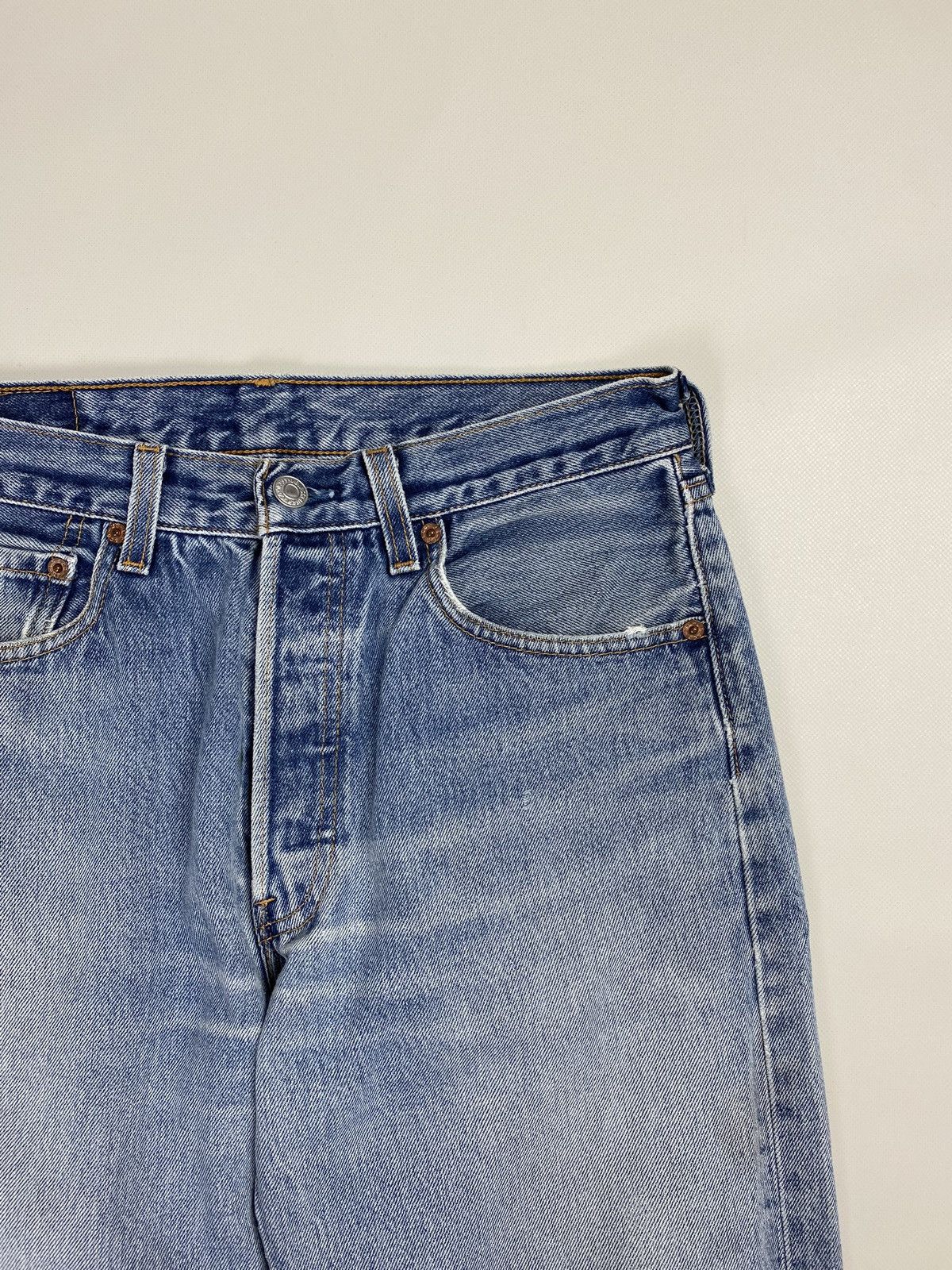 Levi's VTG 90s Levis 501 light blue washed denim jeans Size US 30 / EU 46 - 7 Thumbnail