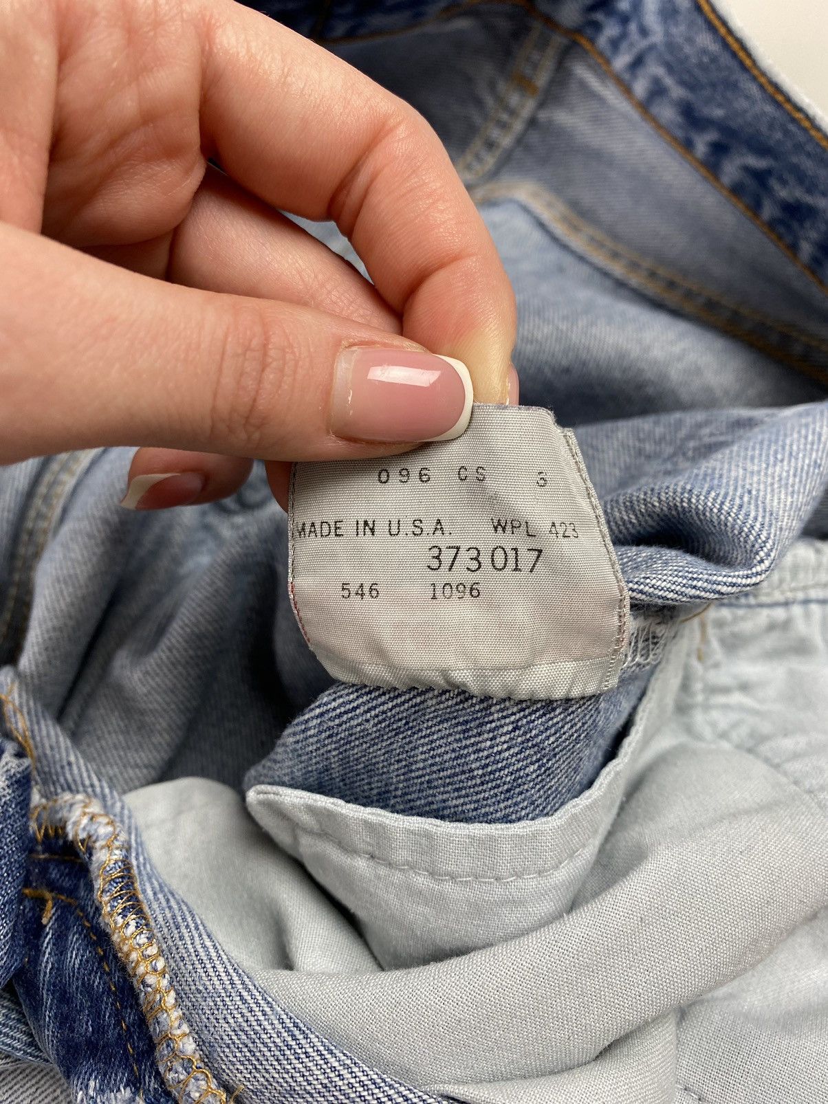 Levi's VTG 90s Levis 501 light blue washed denim jeans Size US 30 / EU 46 - 16 Thumbnail