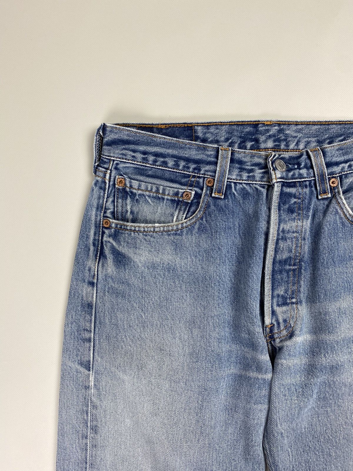 Levi's VTG 90s Levis 501 light blue washed denim jeans Size US 30 / EU 46 - 6 Thumbnail