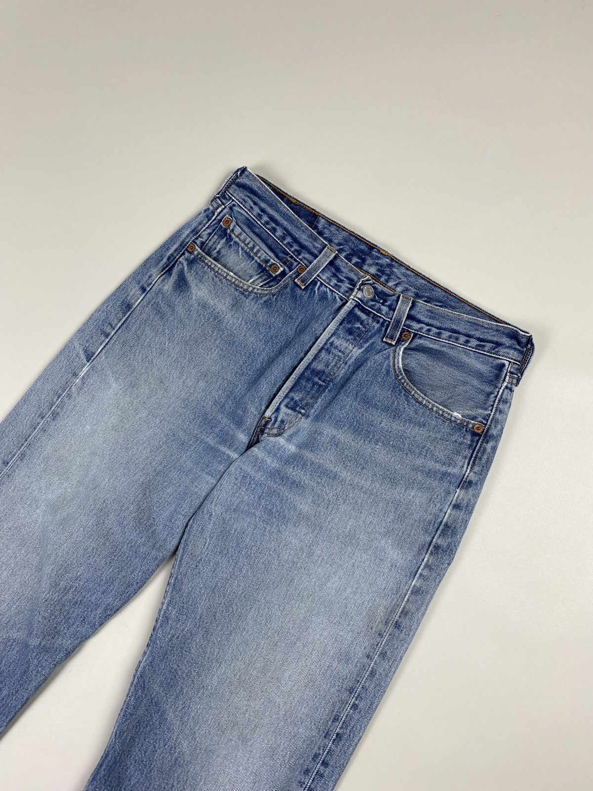 Levi's VTG 90s Levis 501 light blue washed denim jeans Size US 30 / EU 46 - 4 Thumbnail