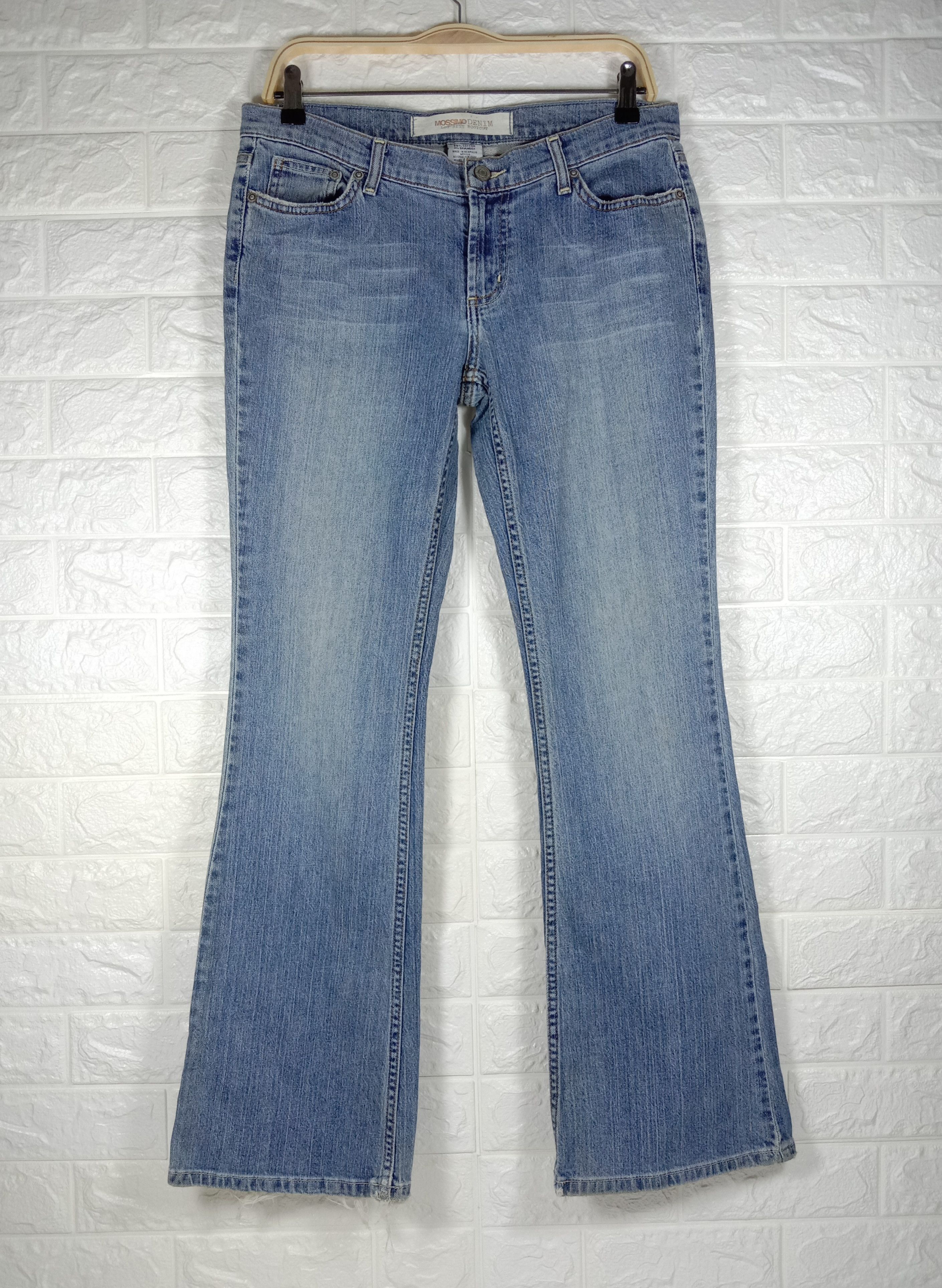 Japanese Brand Vintage Mossimo Light Wash Bell Bottom Denim Size 32" / US 10 / IT 46 - 1 Thumbnail