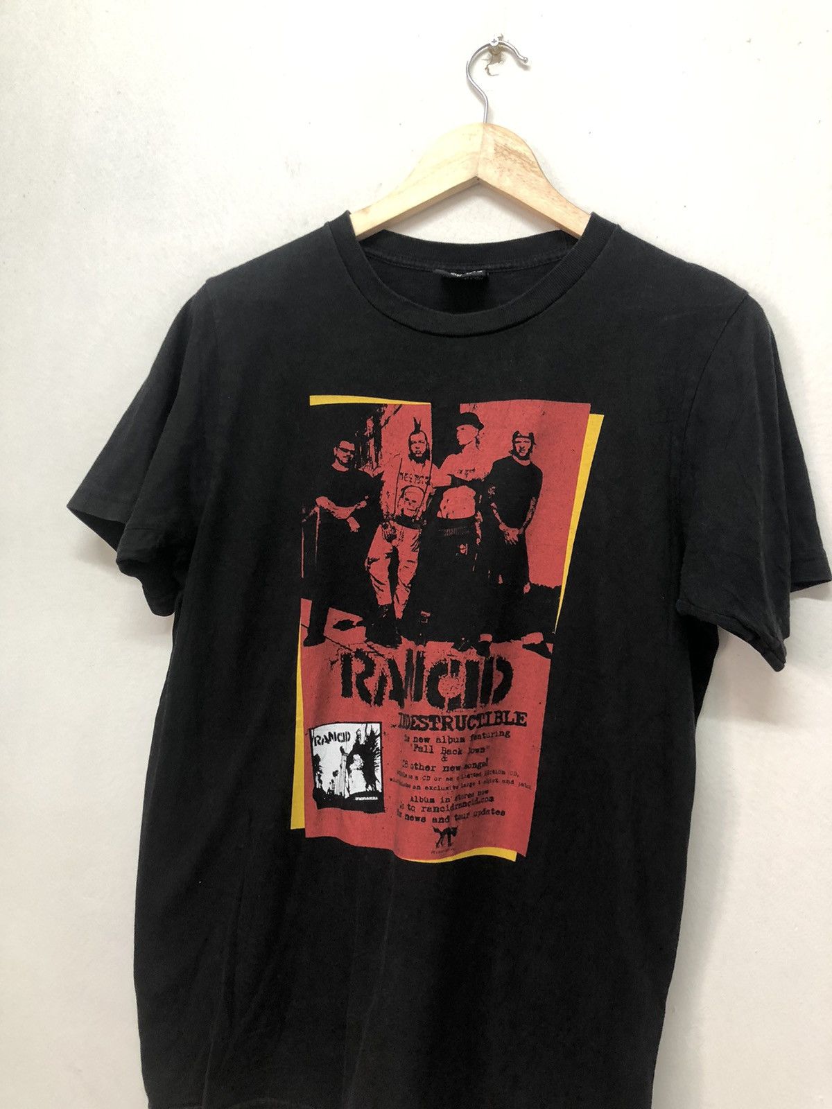 Band Tees Vintage Rancid Indestructible Heavy Metal Mirror Print Tees Size US M / EU 48-50 / 2 - 7 Thumbnail