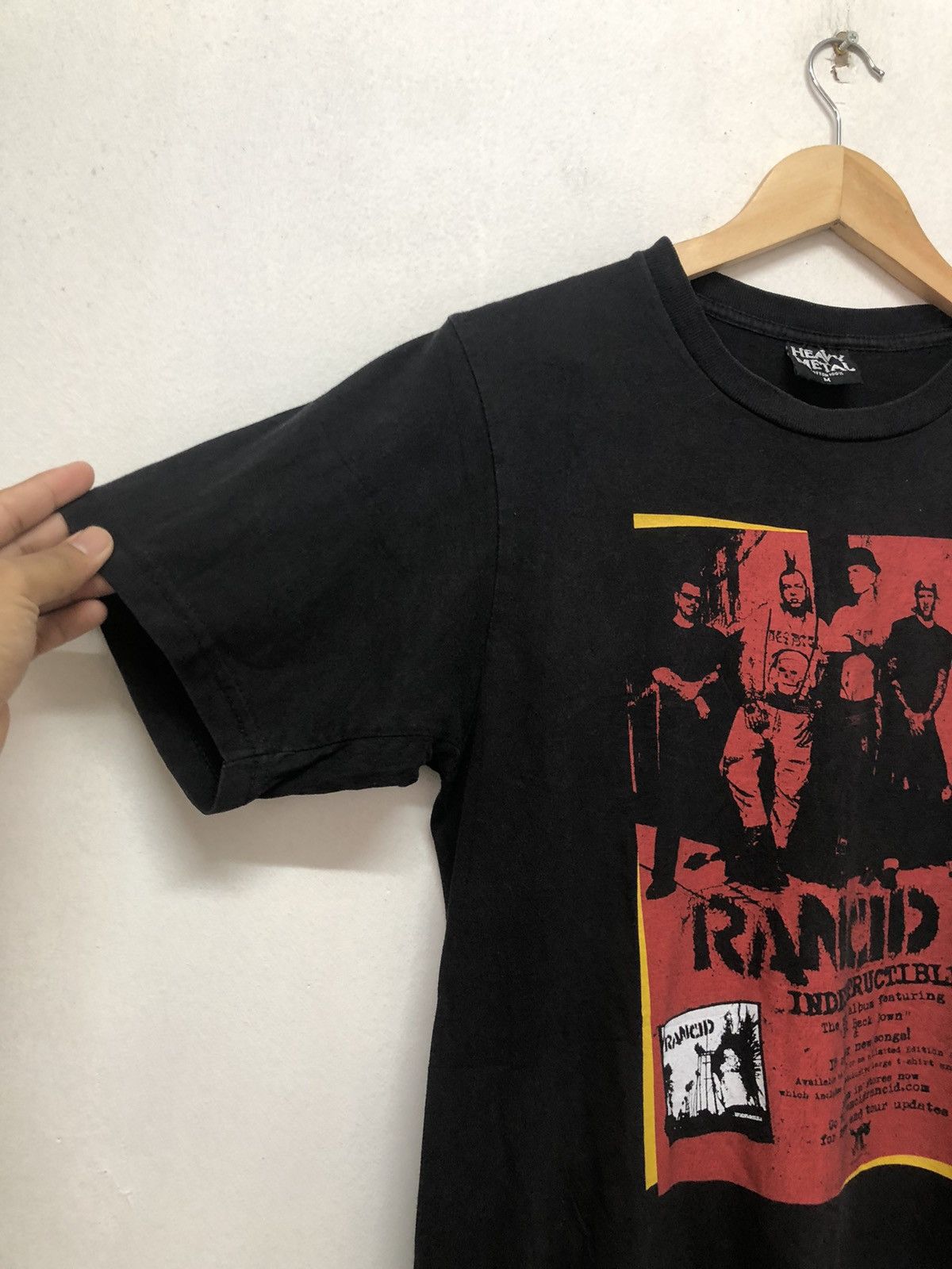 Band Tees Vintage Rancid Indestructible Heavy Metal Mirror Print Tees Size US M / EU 48-50 / 2 - 3 Thumbnail