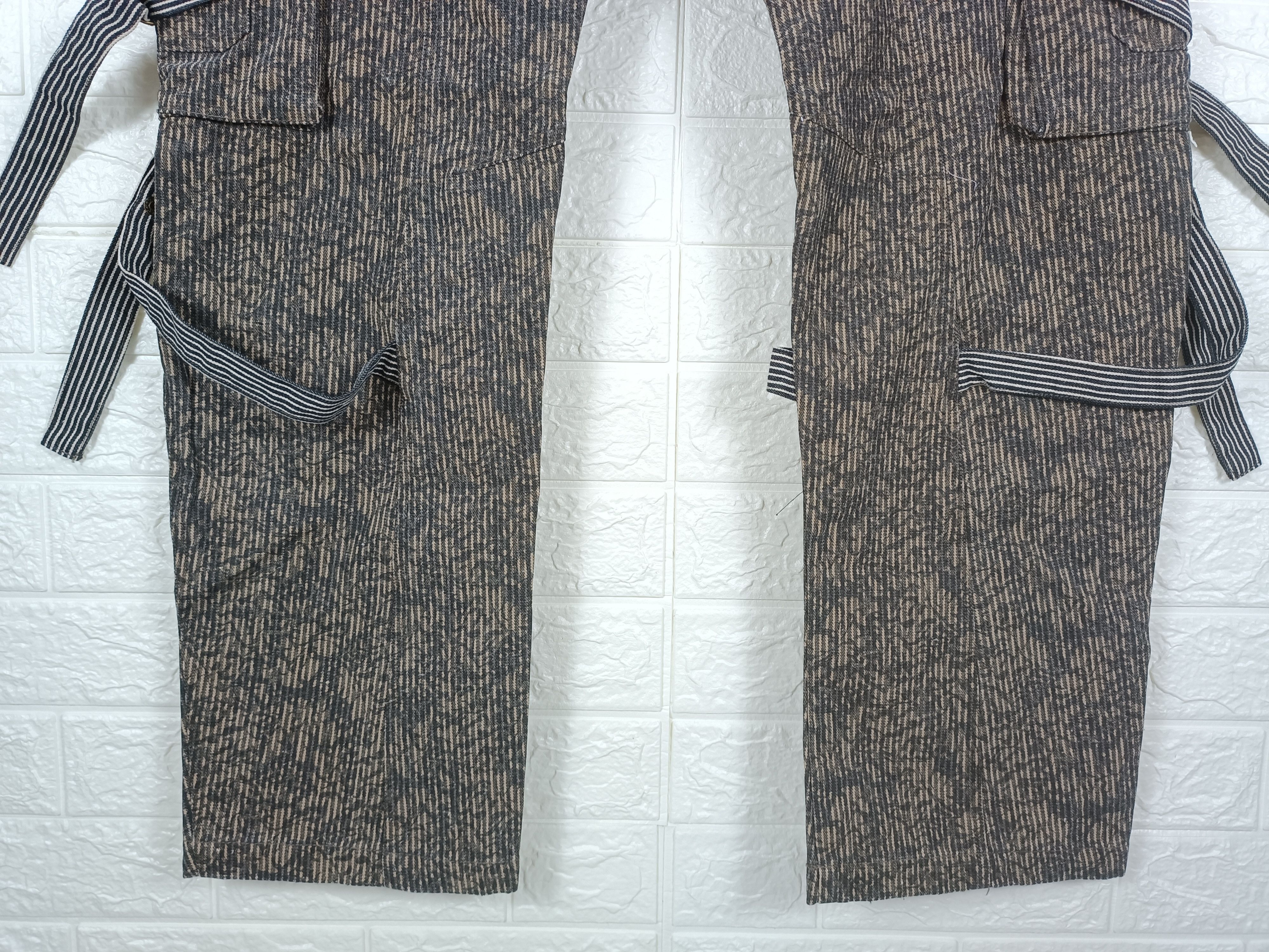 Japanese Brand Vintage Japanese Baggy Bondage Hickory Camo Cargo Denim Size US 30 / EU 46 - 8 Thumbnail